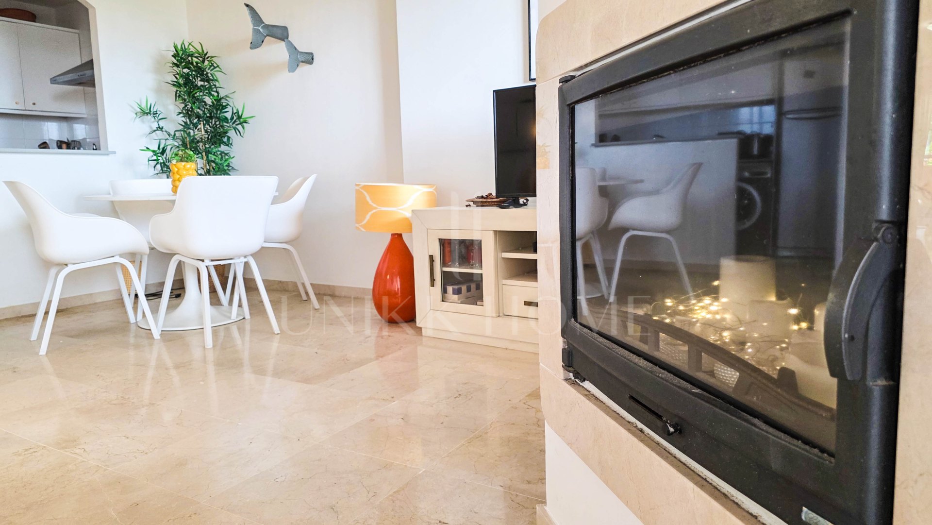 Apartamento en Planta Baja con Vistas Panorámicas y Dos Terrazas en La Duquesa