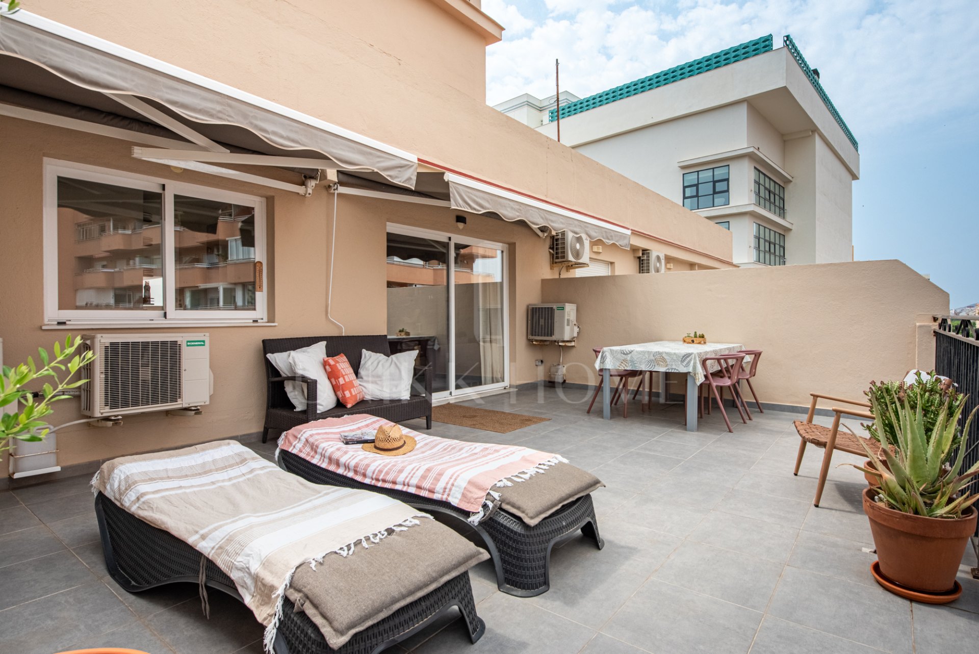Stylish penthouse with a spacious terrace just steps fro the beach in Los Boliches