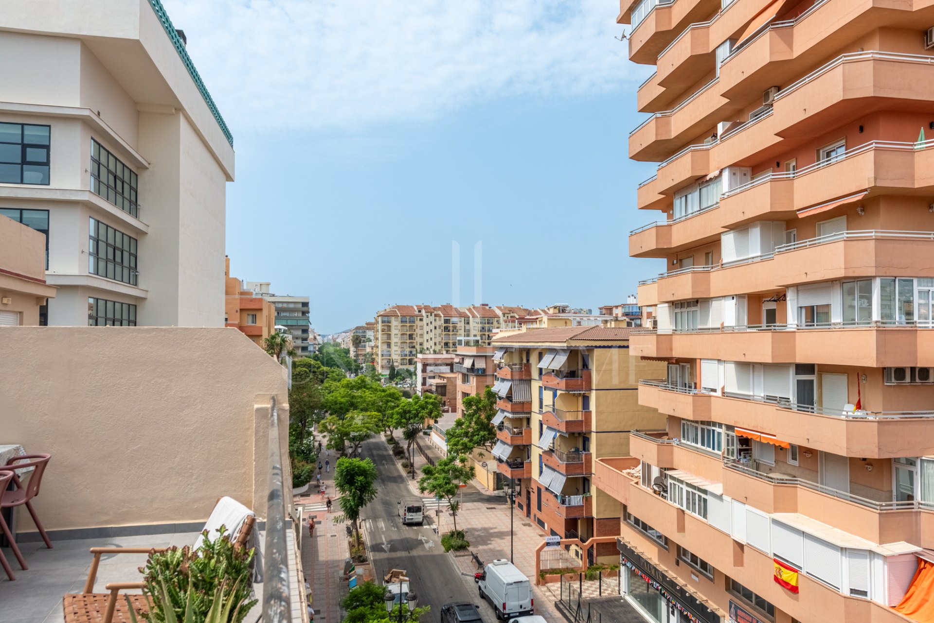 Stylish penthouse with a spacious terrace just steps fro the beach in Los Boliches
