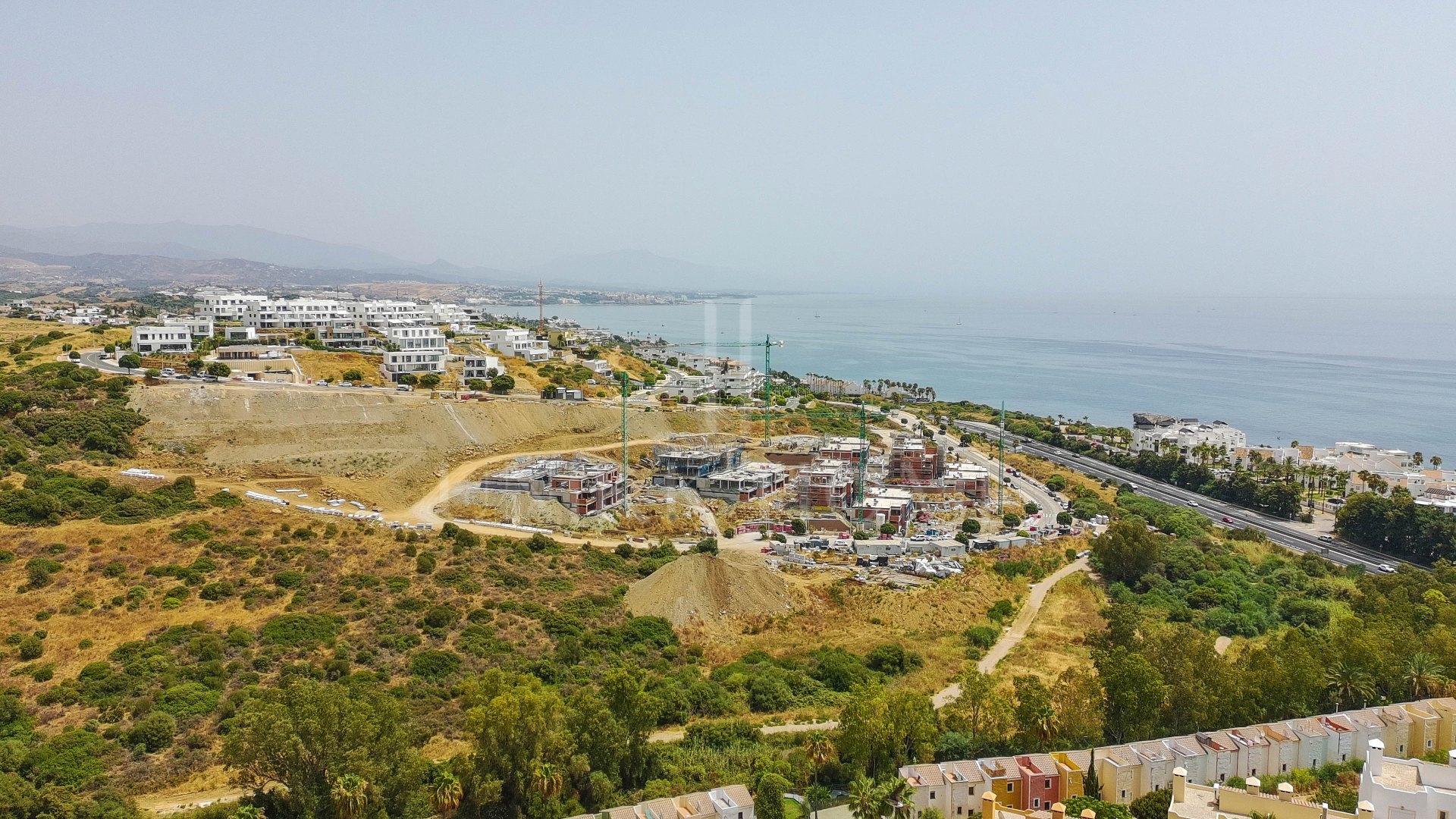Ático Dúplex con Vistas Panorámicas al Mar en Estrella de la Bahía, Casares