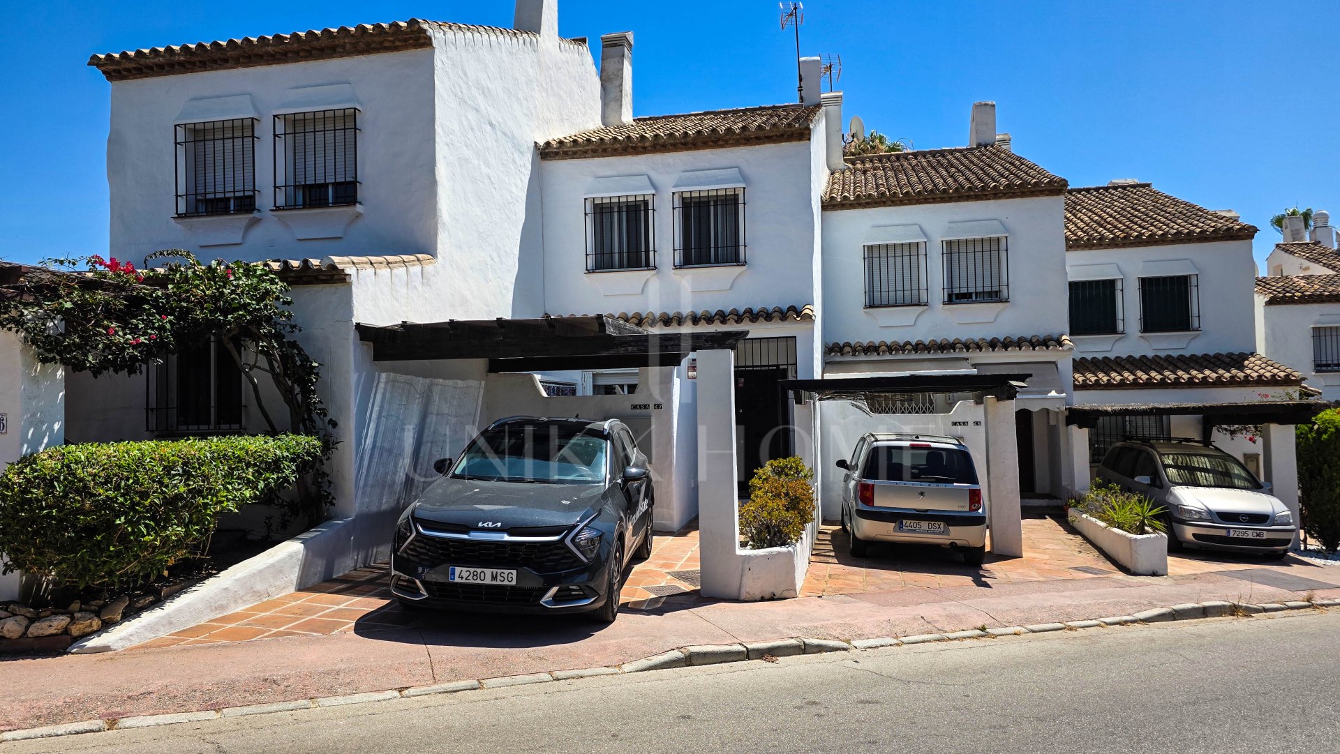 Townhouse with Breathtaking Panoramic Sea and Mountain Views in Las Brisas, La Duquesa