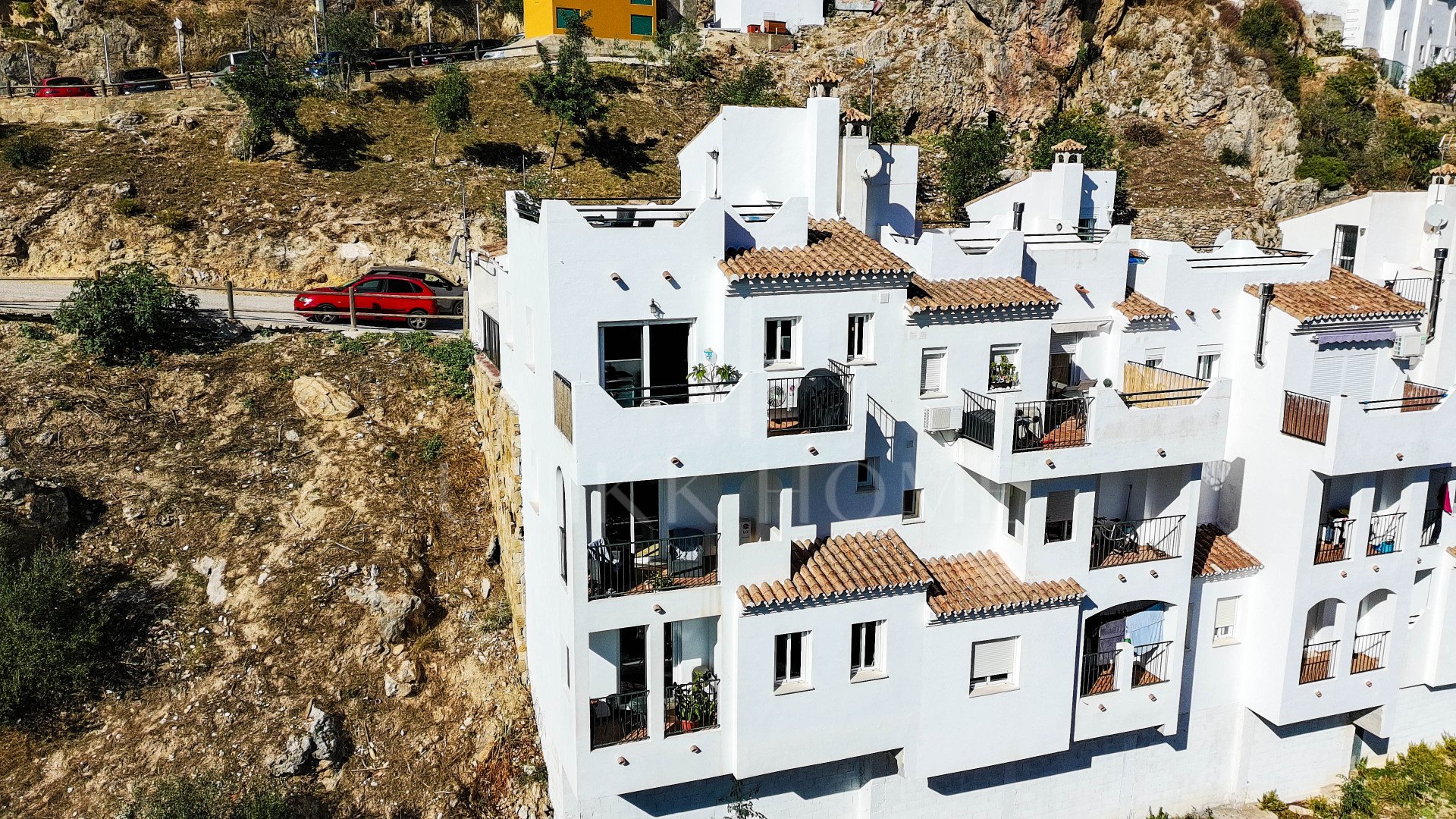 Charming Semi-Detached Townhouse with Panoramic Mountain and Sea Views in Casares