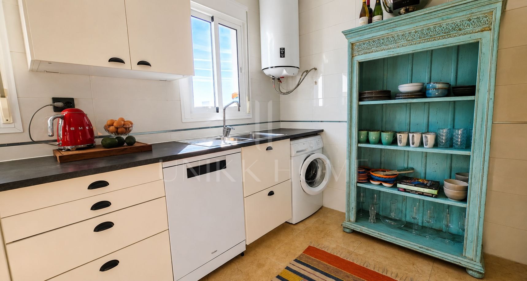 Charming Semi-Detached Townhouse with Panoramic Mountain and Sea Views in Casares