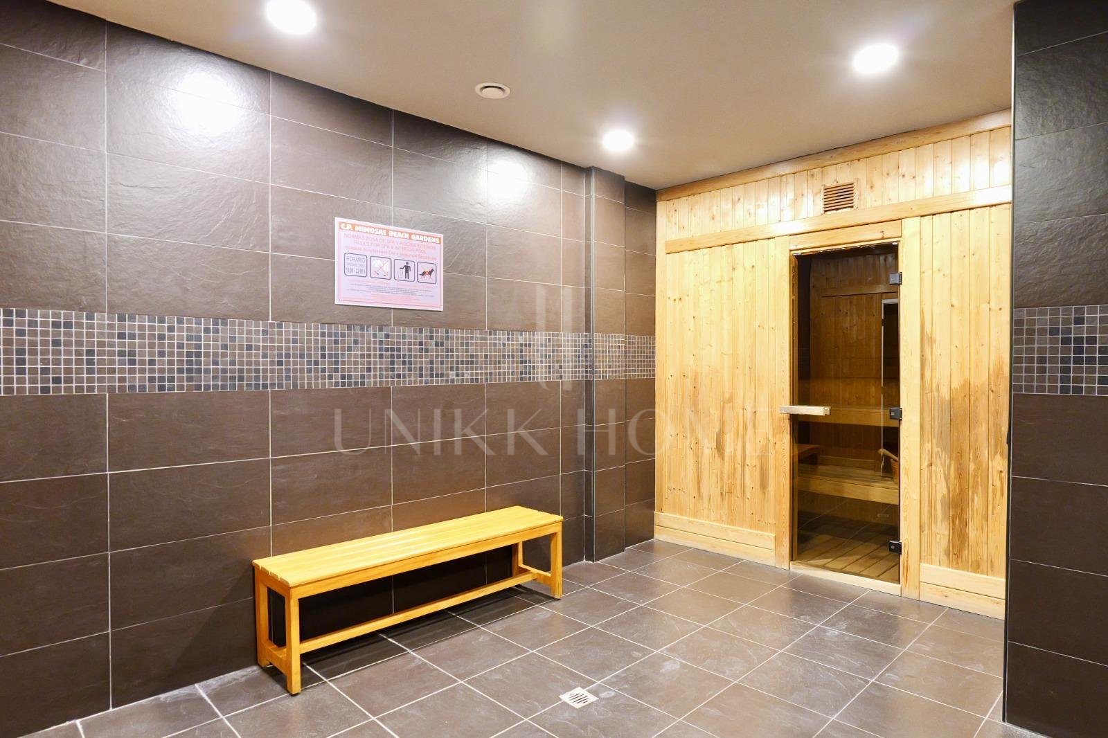 Exclusive Beachside Apartment in Las Mimosas, Walking Distance to Puerto Banús & Mistral Beach