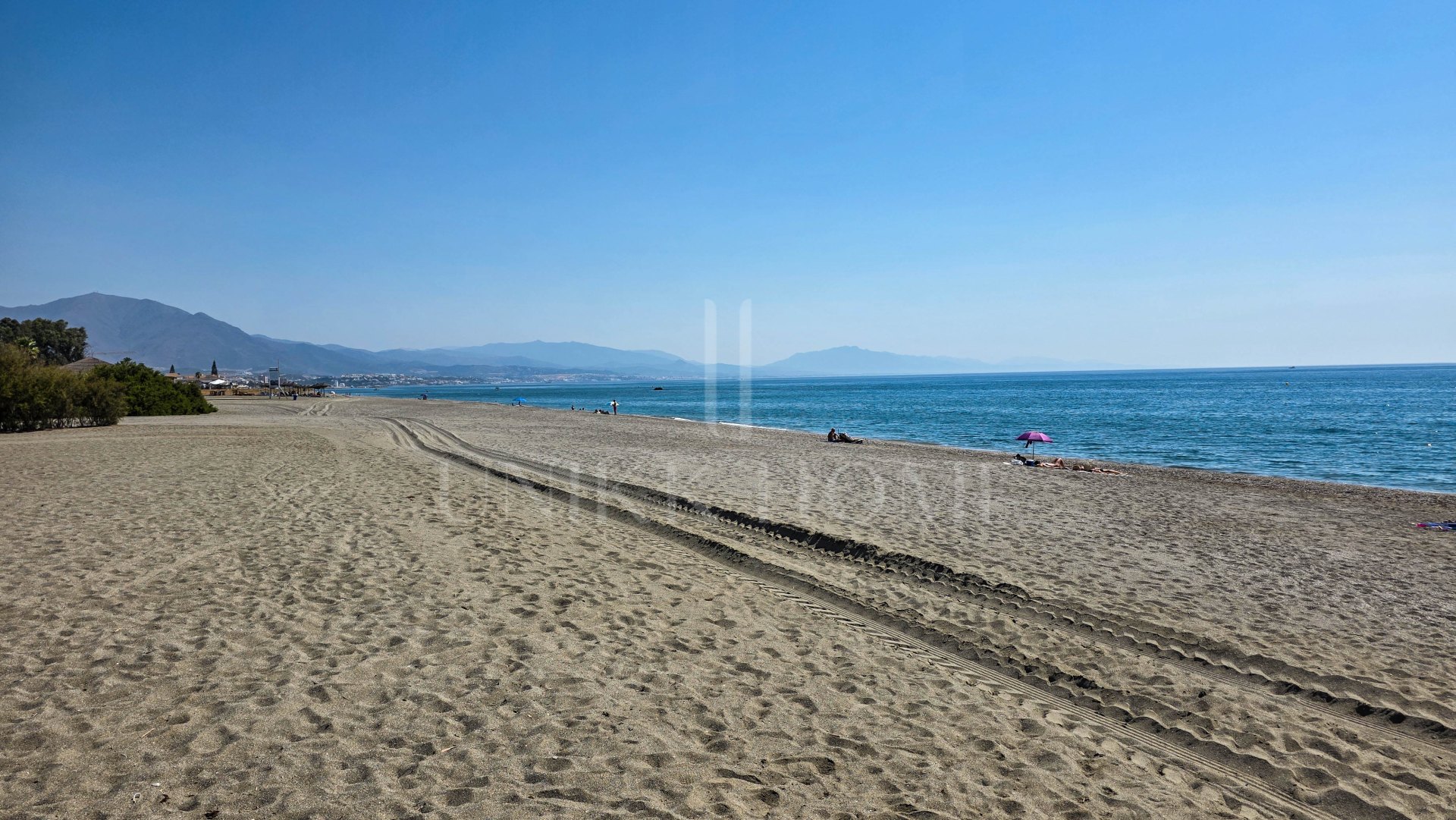 Apartamento de Obra Nueva a Solo 200 Metros de la Playa en Aldea Beach, Manilva