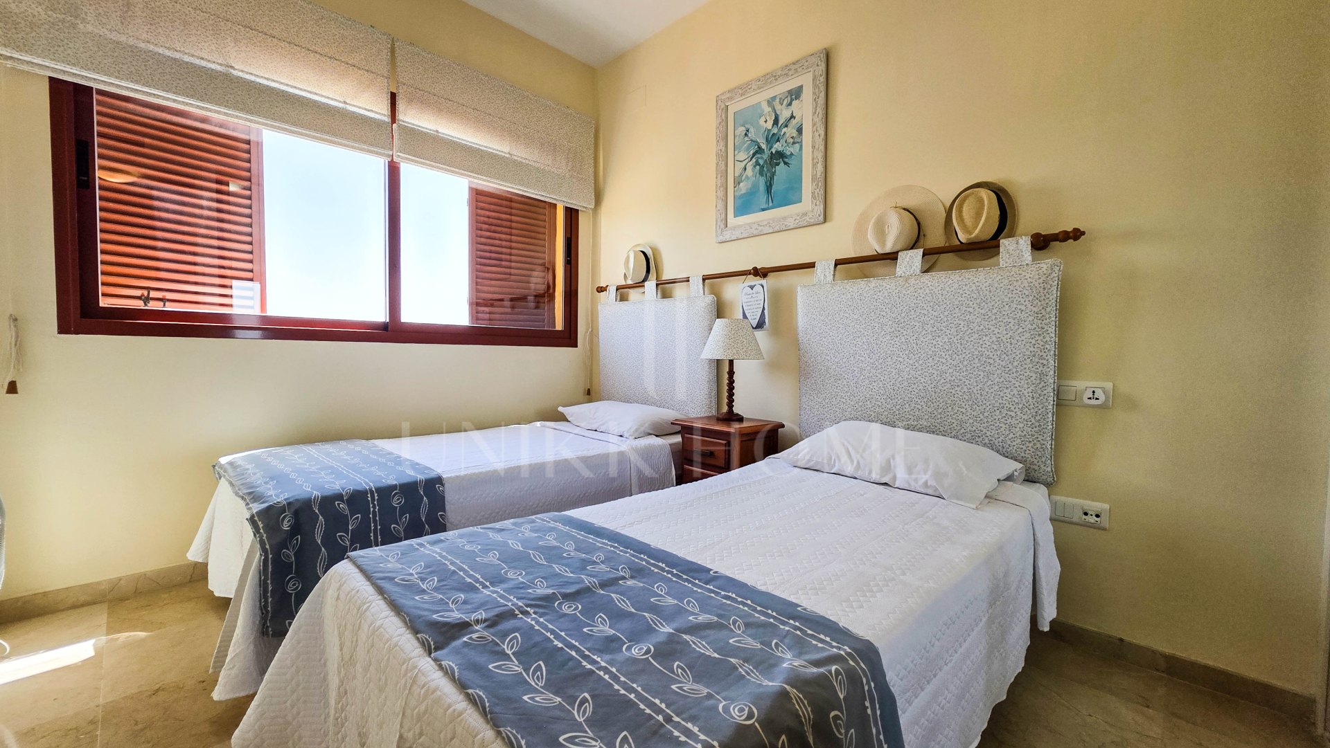 Apartamento en Planta Intermedia con Vistas Panorámicas en Altos de Princesa Kristina