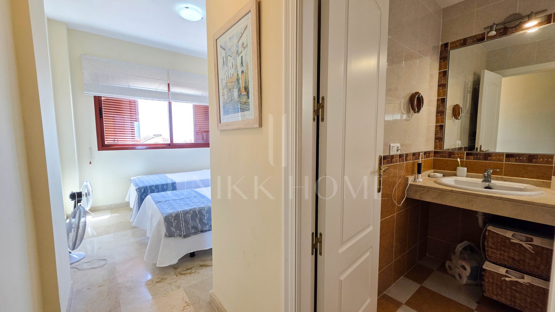 Apartamento en Planta Intermedia con Vistas Panorámicas en Altos de Princesa Kristina