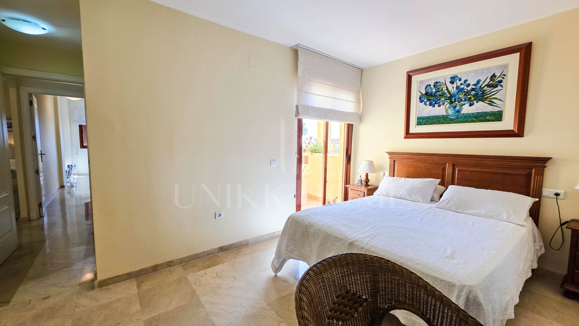 Apartamento en Planta Intermedia con Vistas Panorámicas en Altos de Princesa Kristina