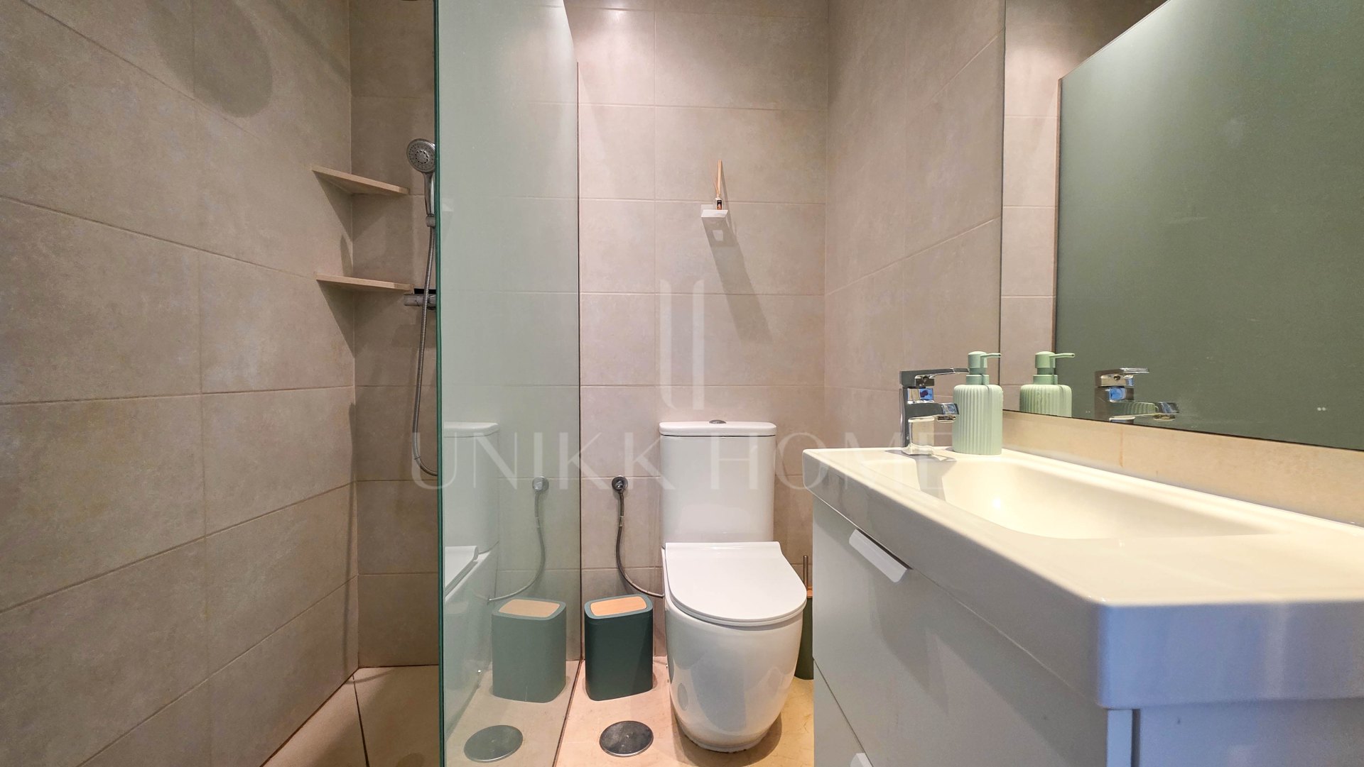 Refurbished Duplex Penthouse with Panoramic Sea and Mountain Views in La Duquesa