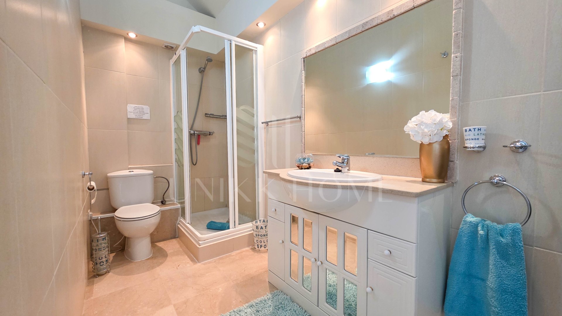 Refurbished Duplex Penthouse with Panoramic Sea and Mountain Views in La Duquesa