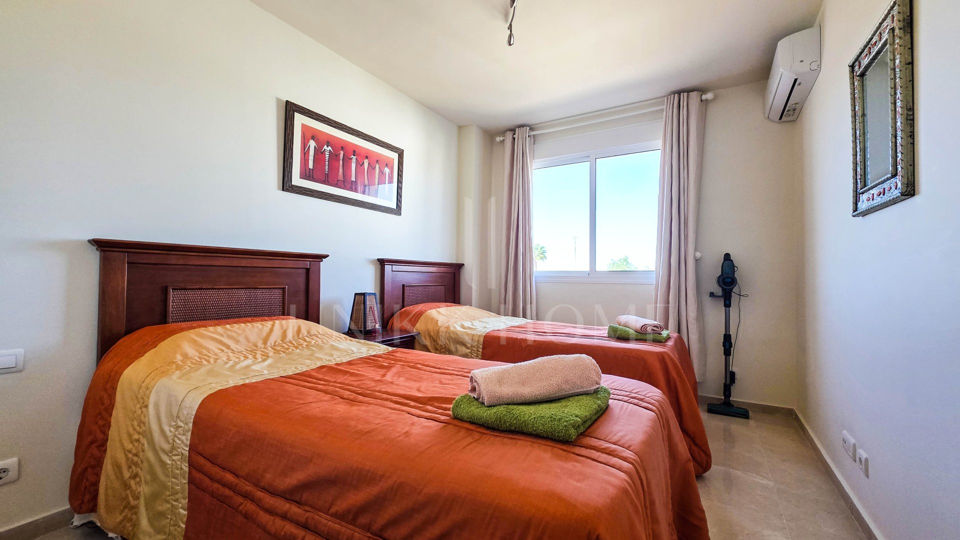 Refurbished Duplex Penthouse with Panoramic Sea and Mountain Views in La Duquesa