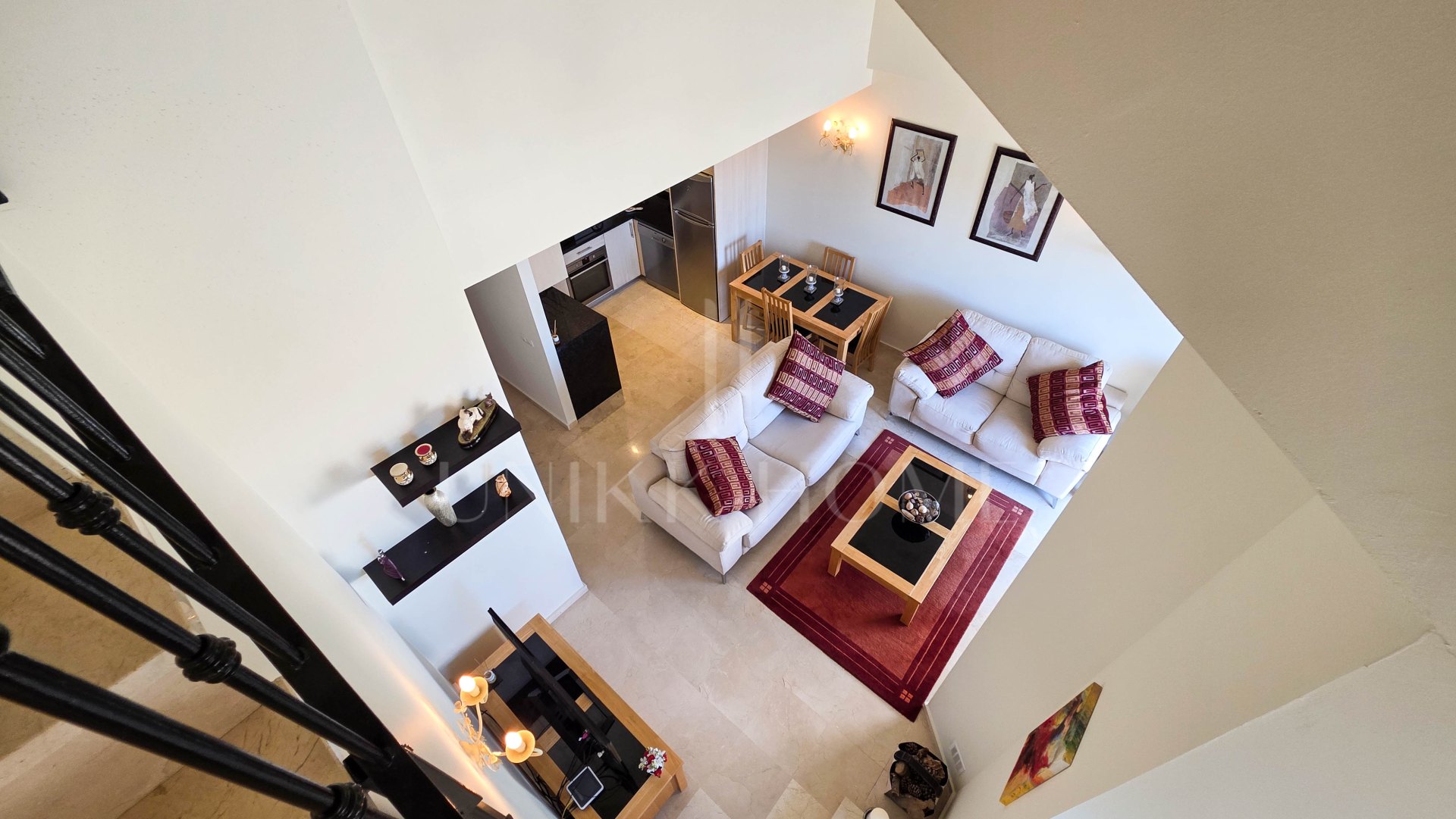 Refurbished Duplex Penthouse with Panoramic Sea and Mountain Views in La Duquesa