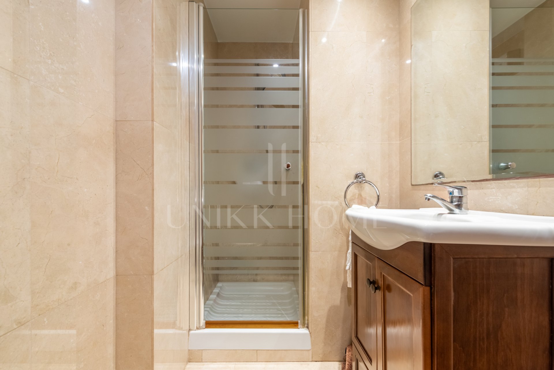Spacious 3-Bedroom Apartment with Large Sunny Terrace in Central Fuengirola
