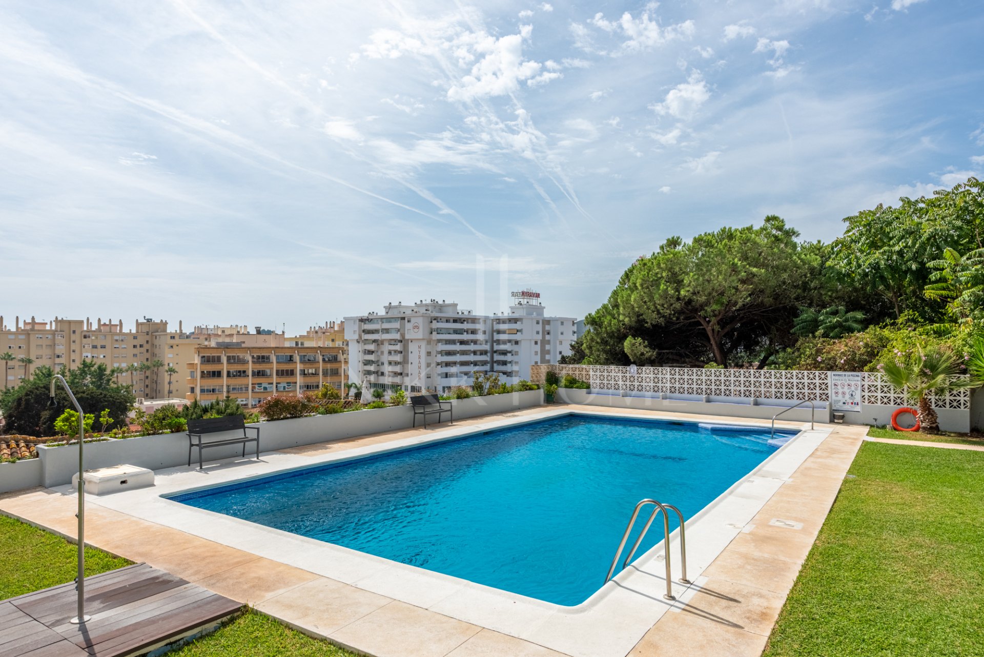 Spacious 3-Bedroom Apartment with Large Sunny Terrace in Central Fuengirola
