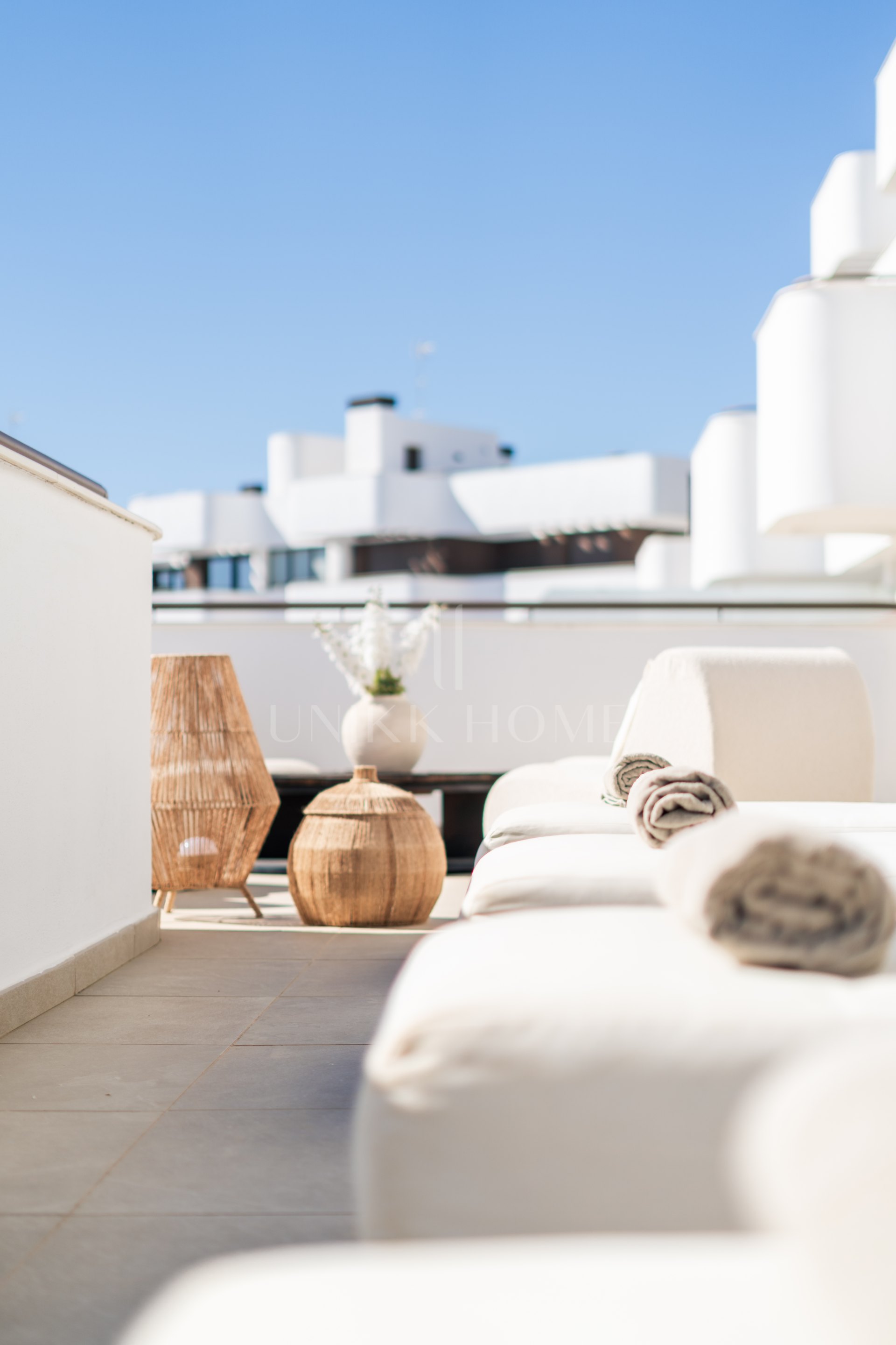 Beautiful Modern Apartment with Stunning Sea Views in Las Mesas, Estepona