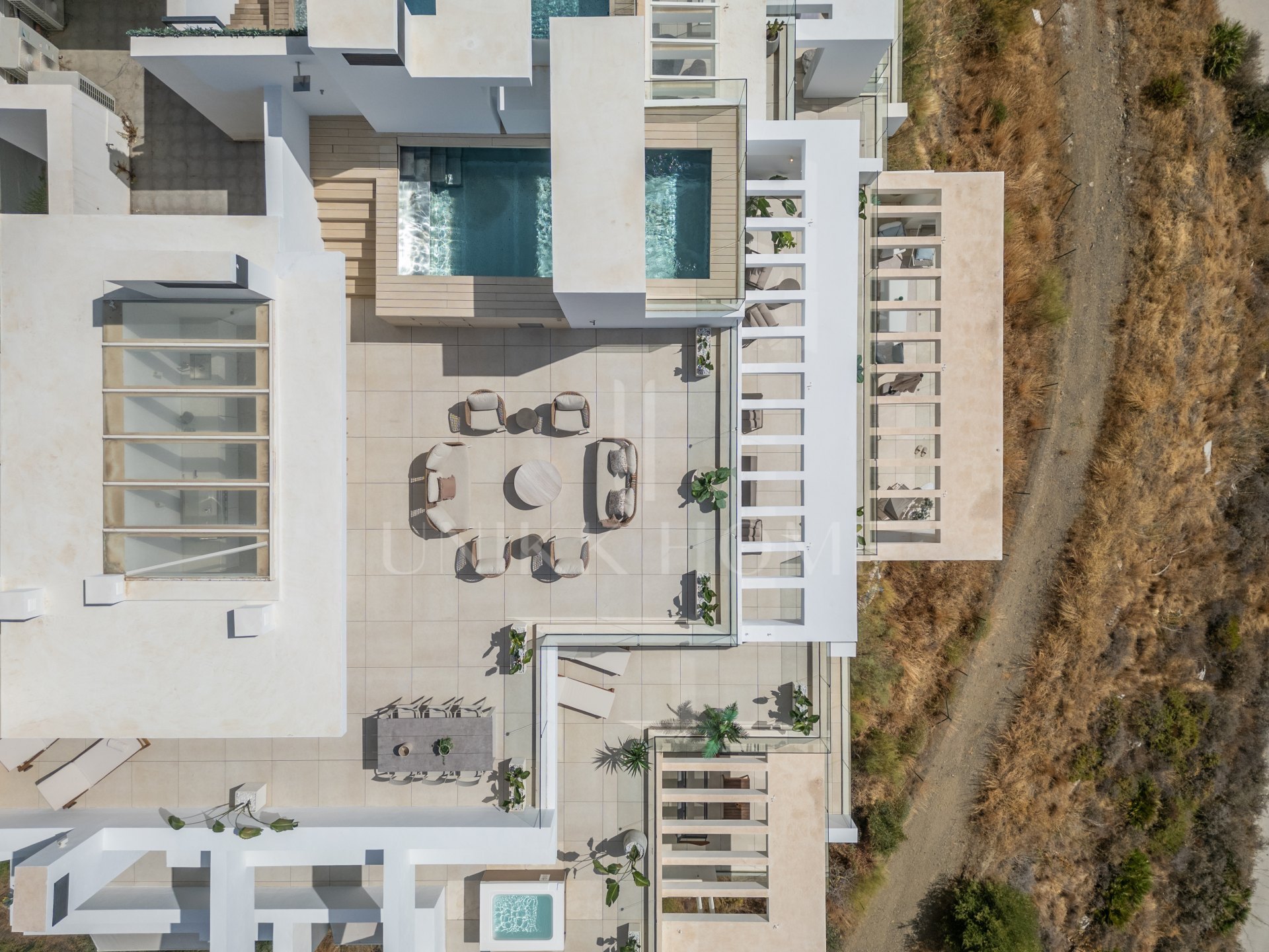 Spectacular Penthouse with a Roof Terrace and its Own Private Pool & Jacuzzi with The Best Sea and Mountain Views
