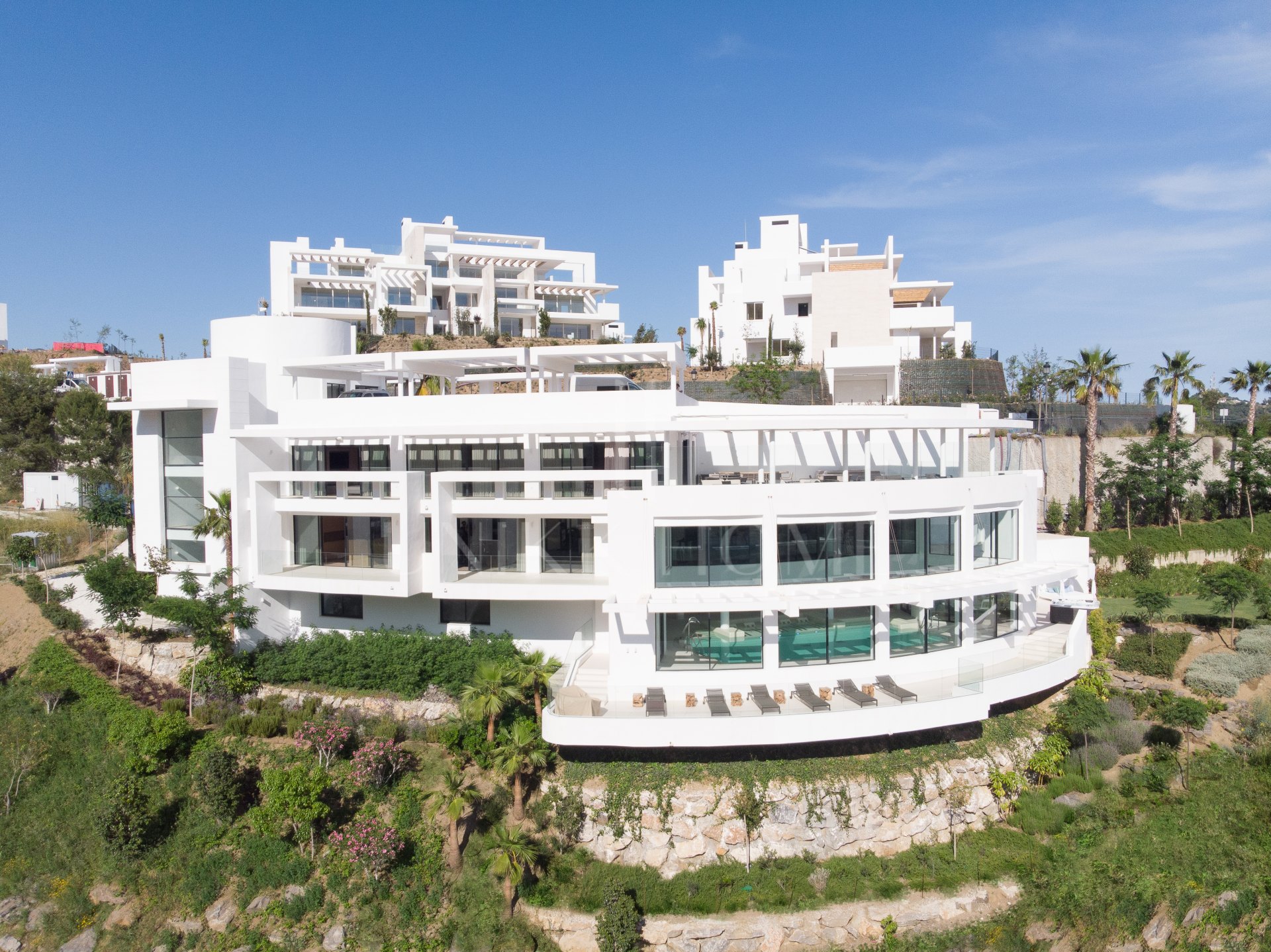Spectacular Penthouse with a Roof Terrace and its Own Private Pool & Jacuzzi with The Best Sea and Mountain Views