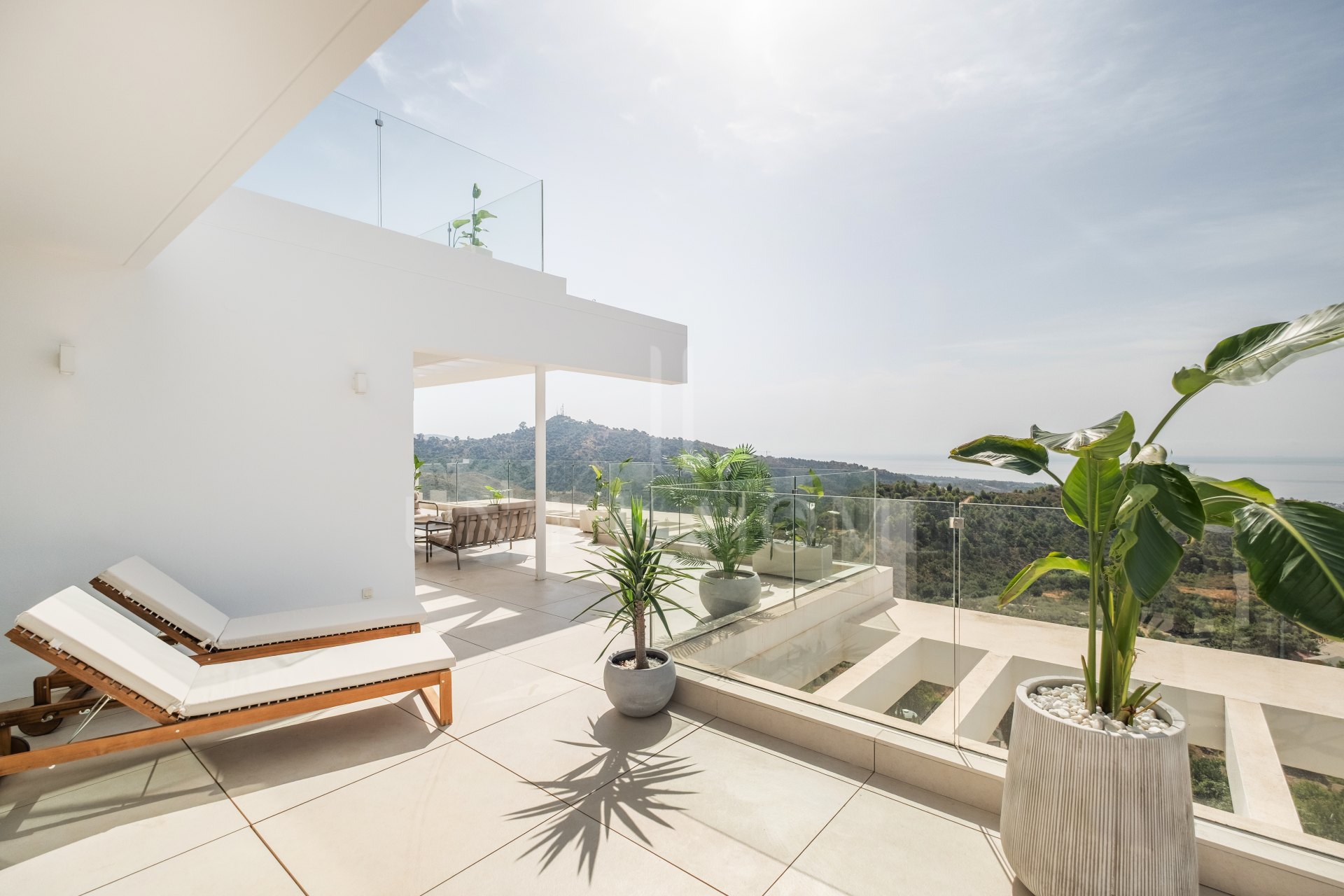 Spectacular Penthouse with a Roof Terrace and its Own Private Pool & Jacuzzi with The Best Sea and Mountain Views