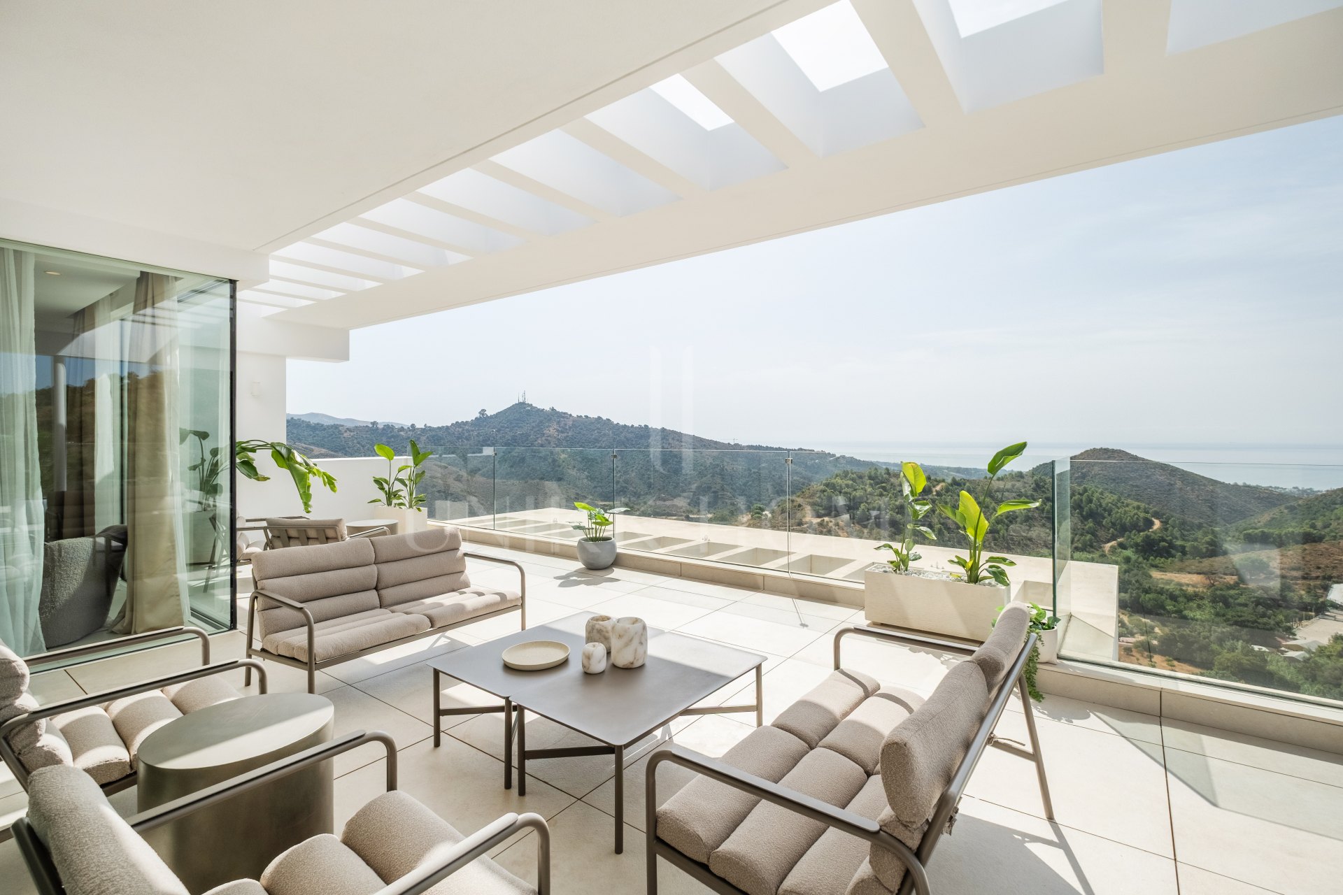 Spectacular Penthouse with a Roof Terrace and its Own Private Pool & Jacuzzi with The Best Sea and Mountain Views