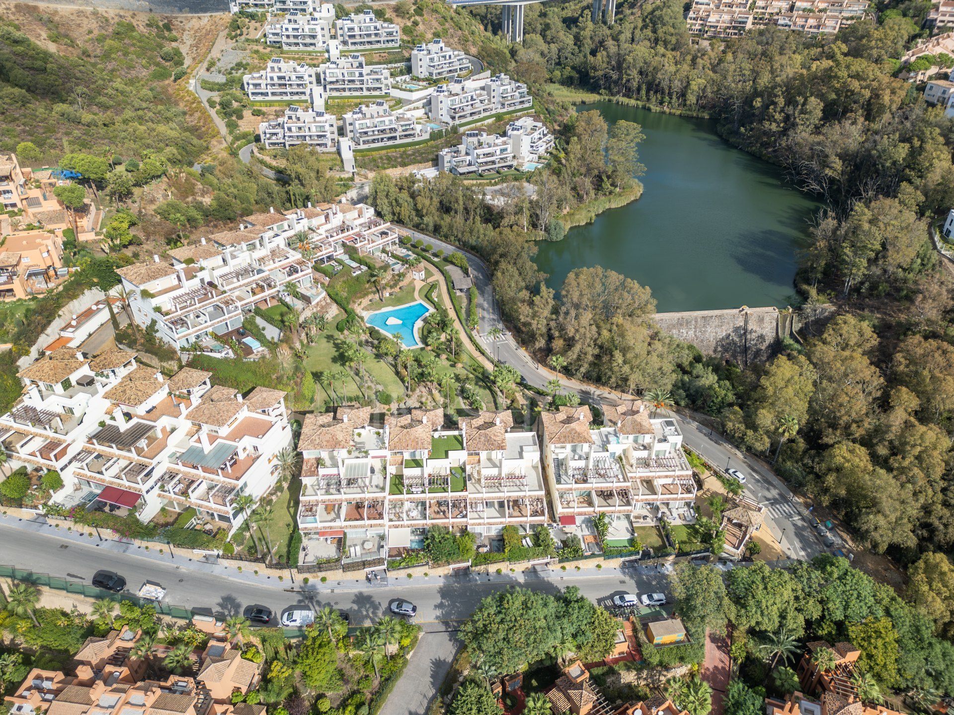 Fully Renovated 3-Bed | South-Facing | Panoramic Sea Views