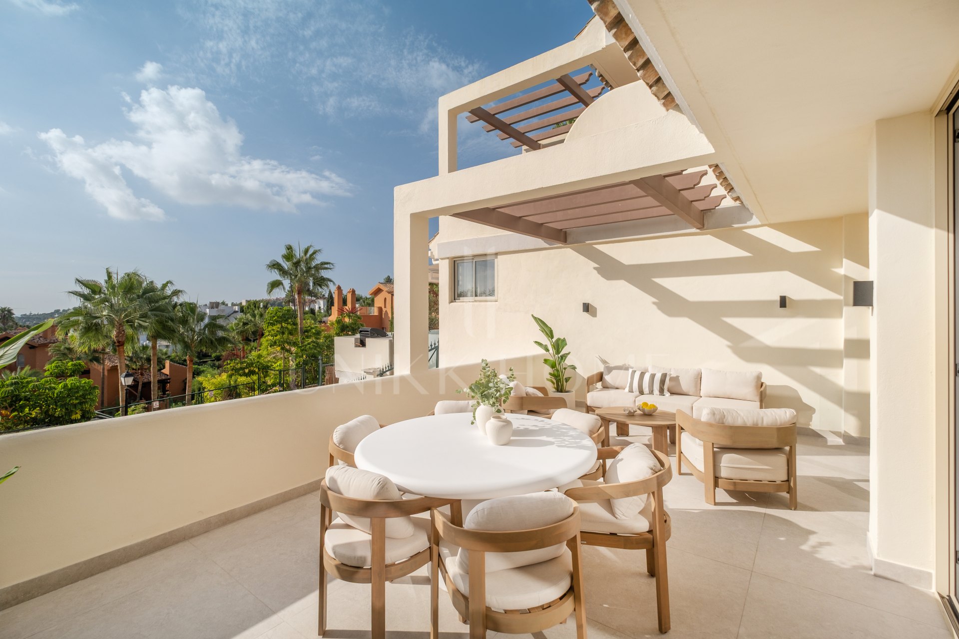 Fully Renovated 3-Bed | South-Facing | Panoramic Sea Views