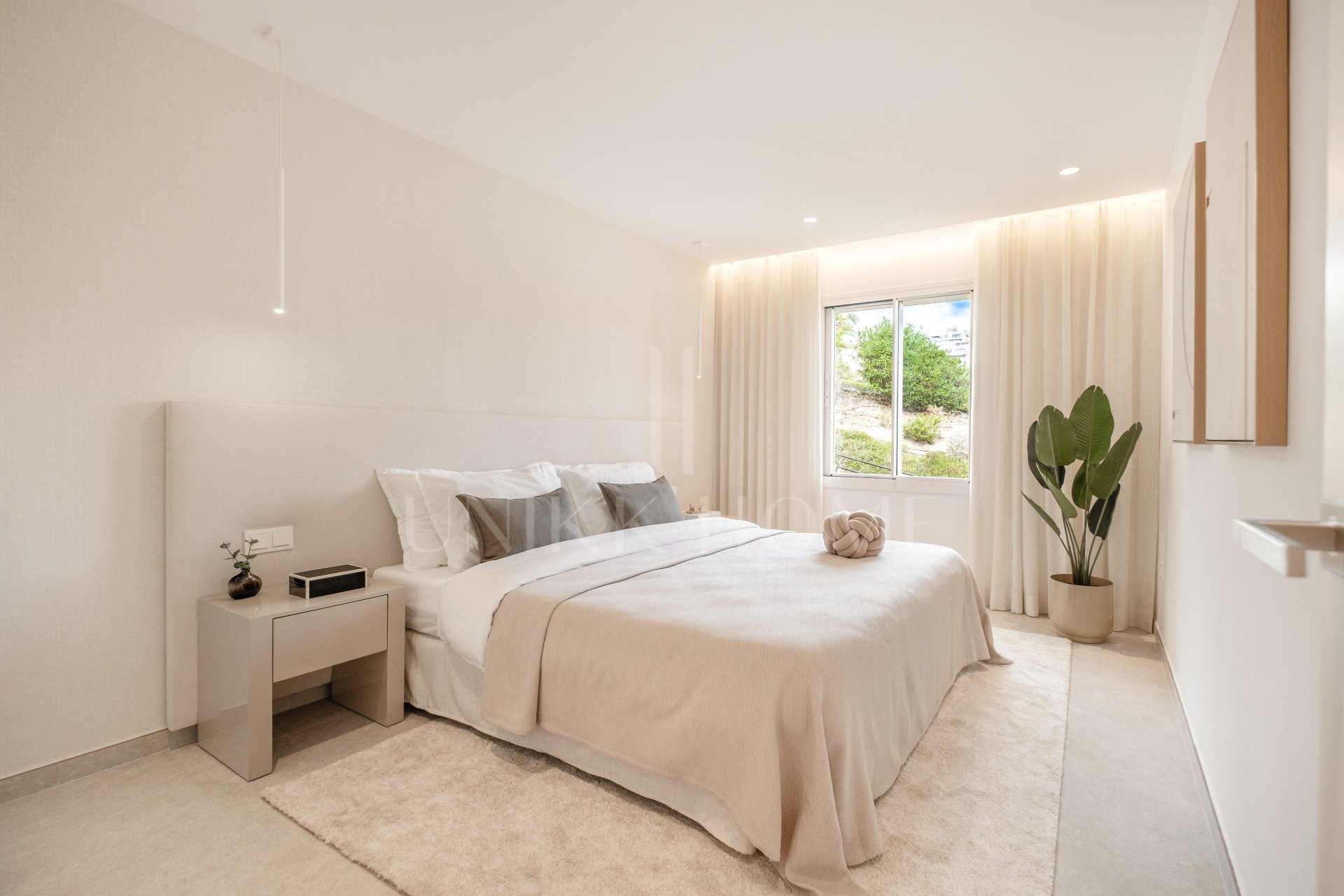 Apartamento completamente renovado, 3 dormitorios | Orientación sur | Vistas panorámicas al mar