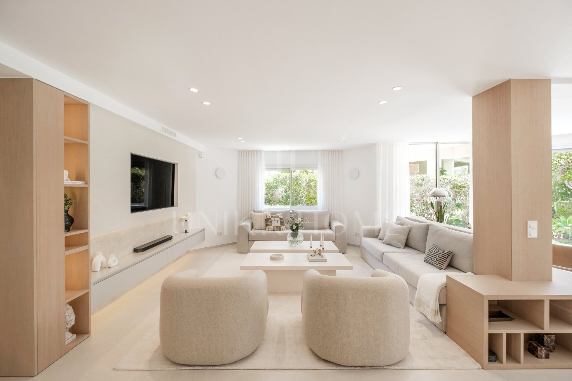 Elegante villa familiar con vistas panorámicas al golf y a la montaña en La Quinta Hills