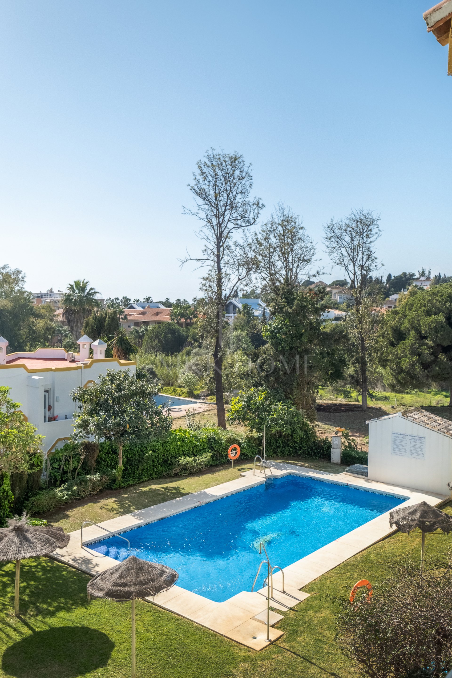 Descubra estos espaciosos apartamentos de 2 dormitorios en Cabopino