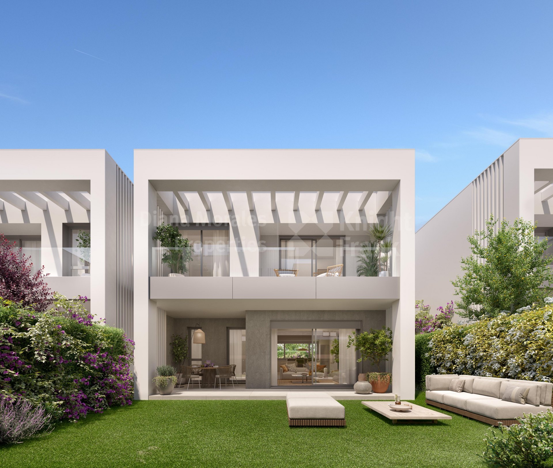 Beachside three-bedroom townhouse with private garden in east Marbella