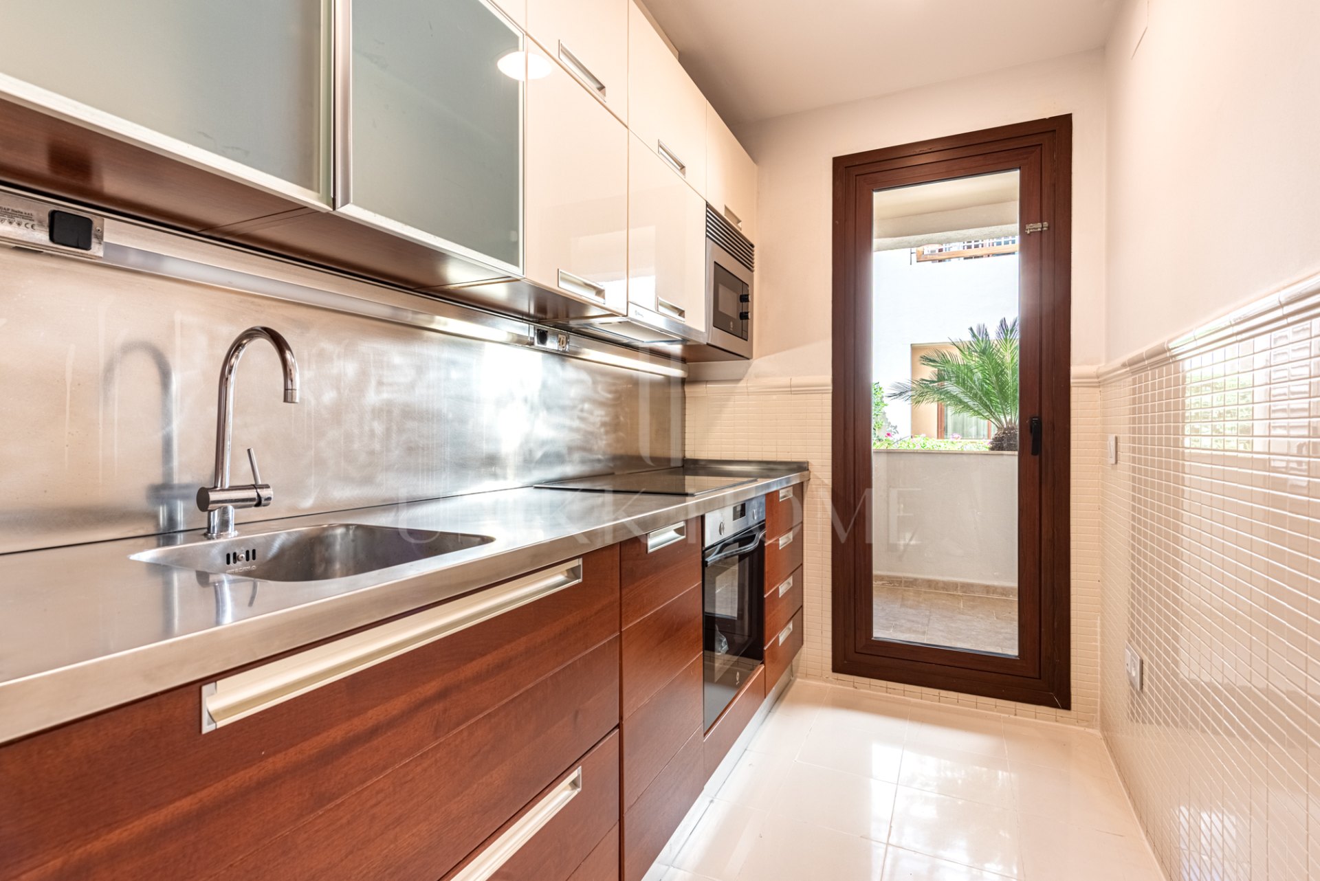 Apartamento en planta baja en La Medina de Banús