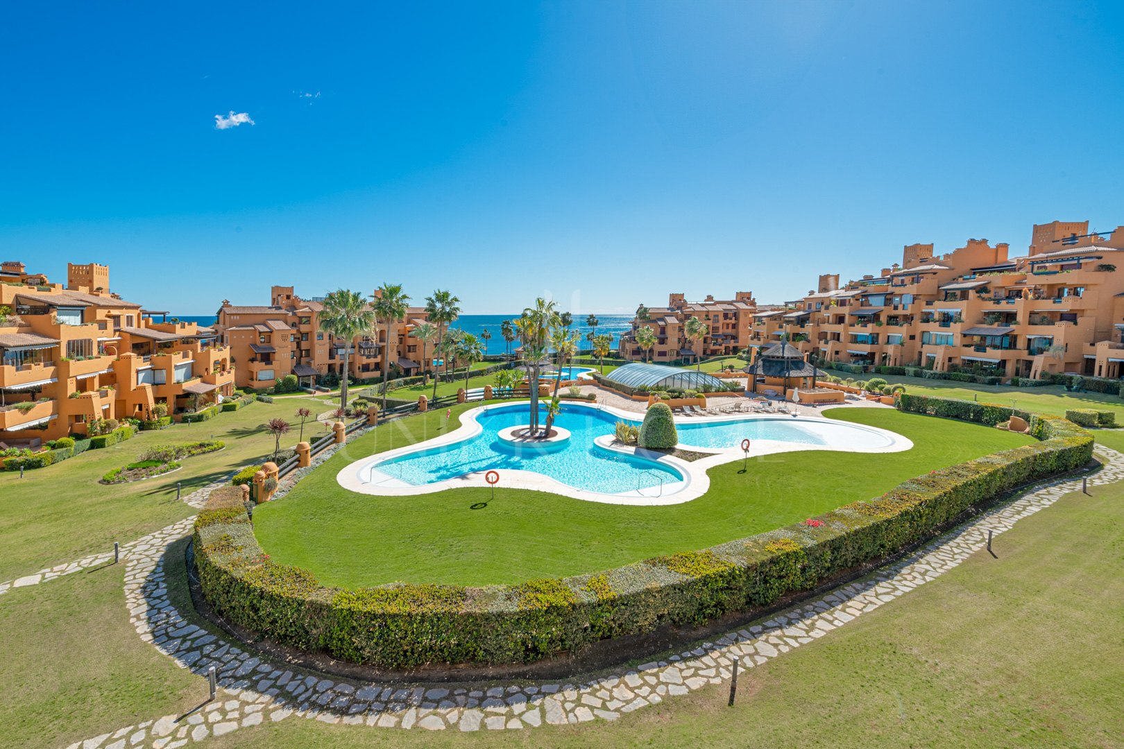 Modern 3-Bedroom Apartment with Sea Views in Los Granados del Mar, Estepona