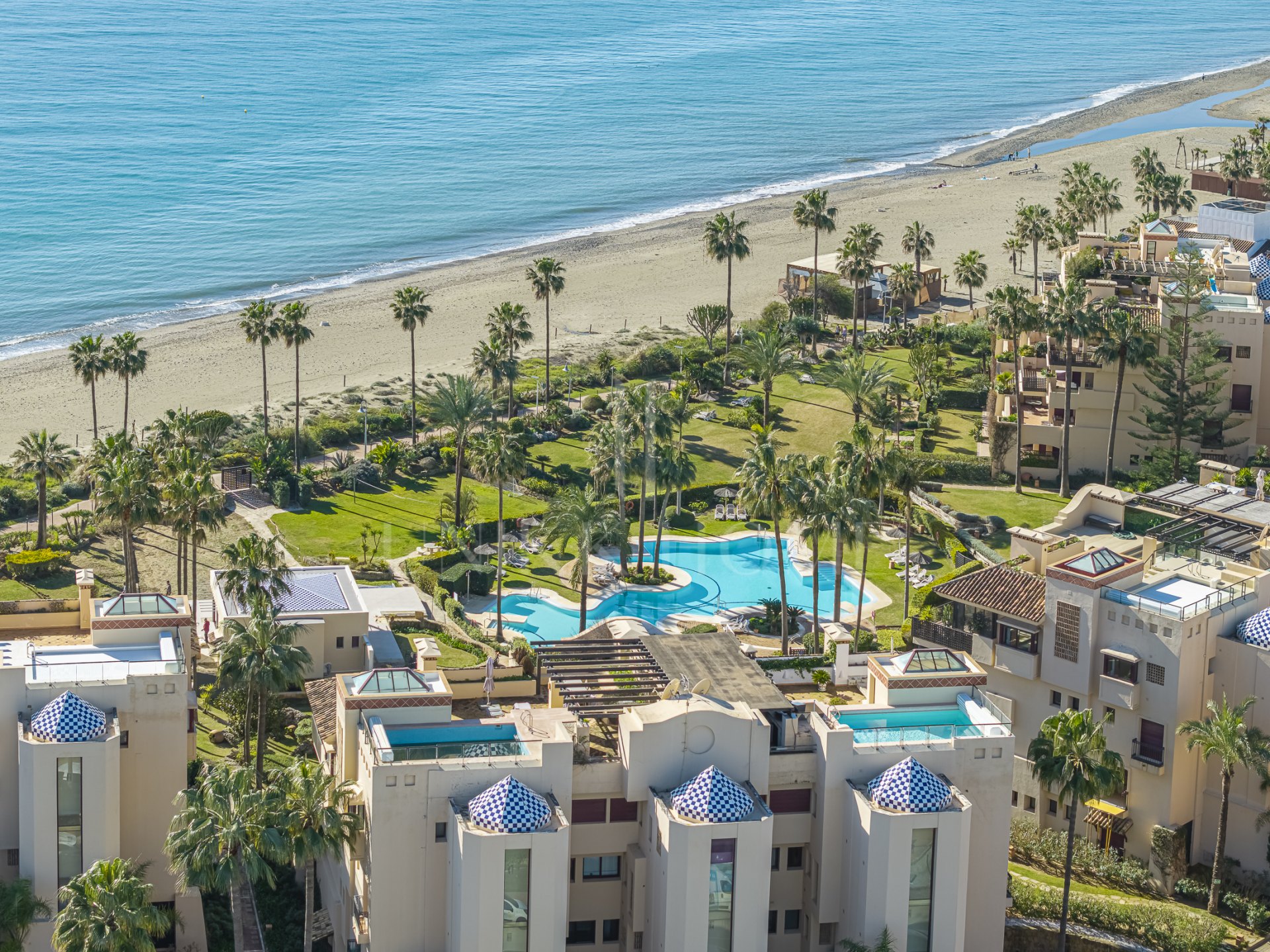 Apartamento en Primera Línea de Playa en Costalita del Mar