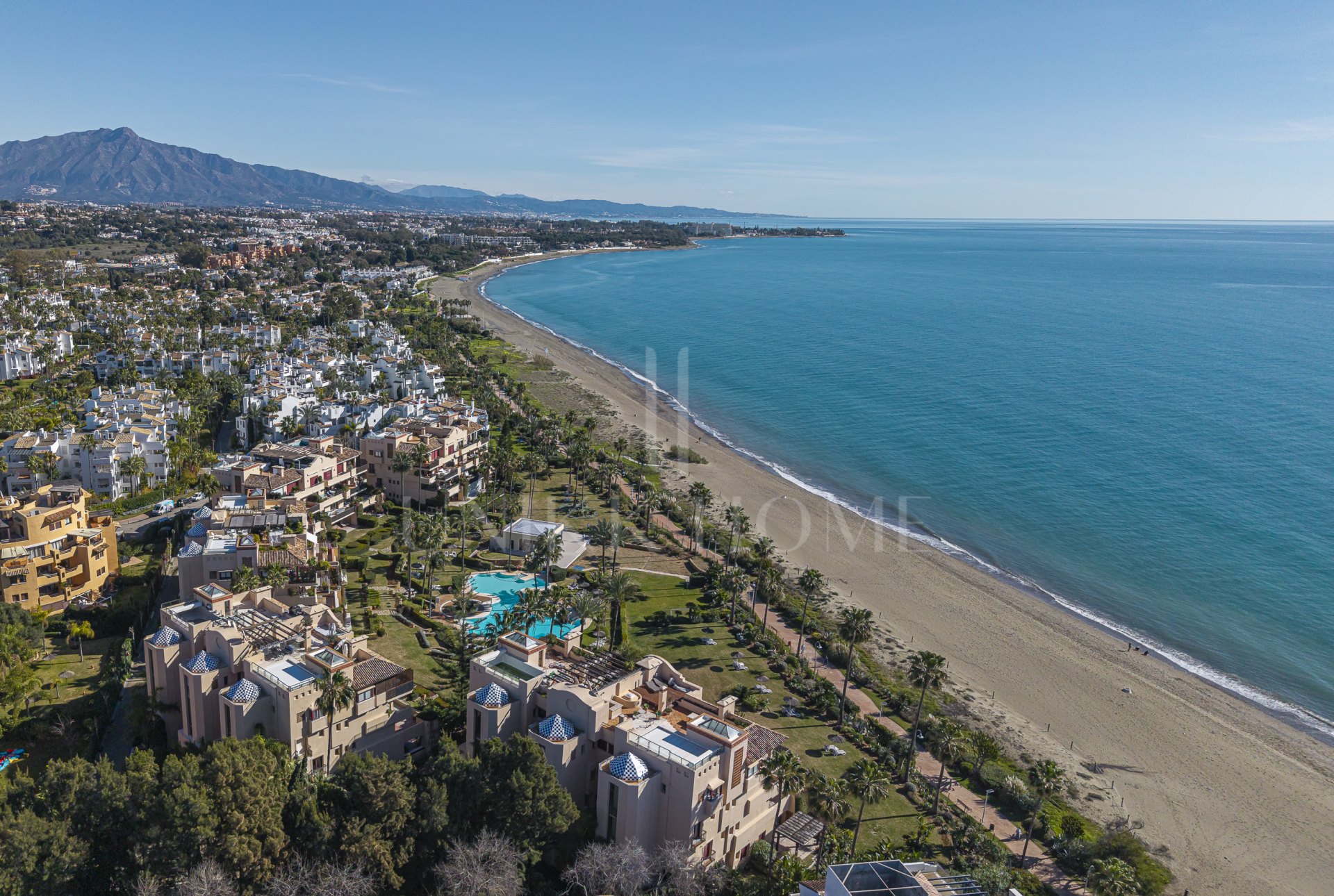 Two-Bedroom Beachfront Apartment in the New Golden Mile