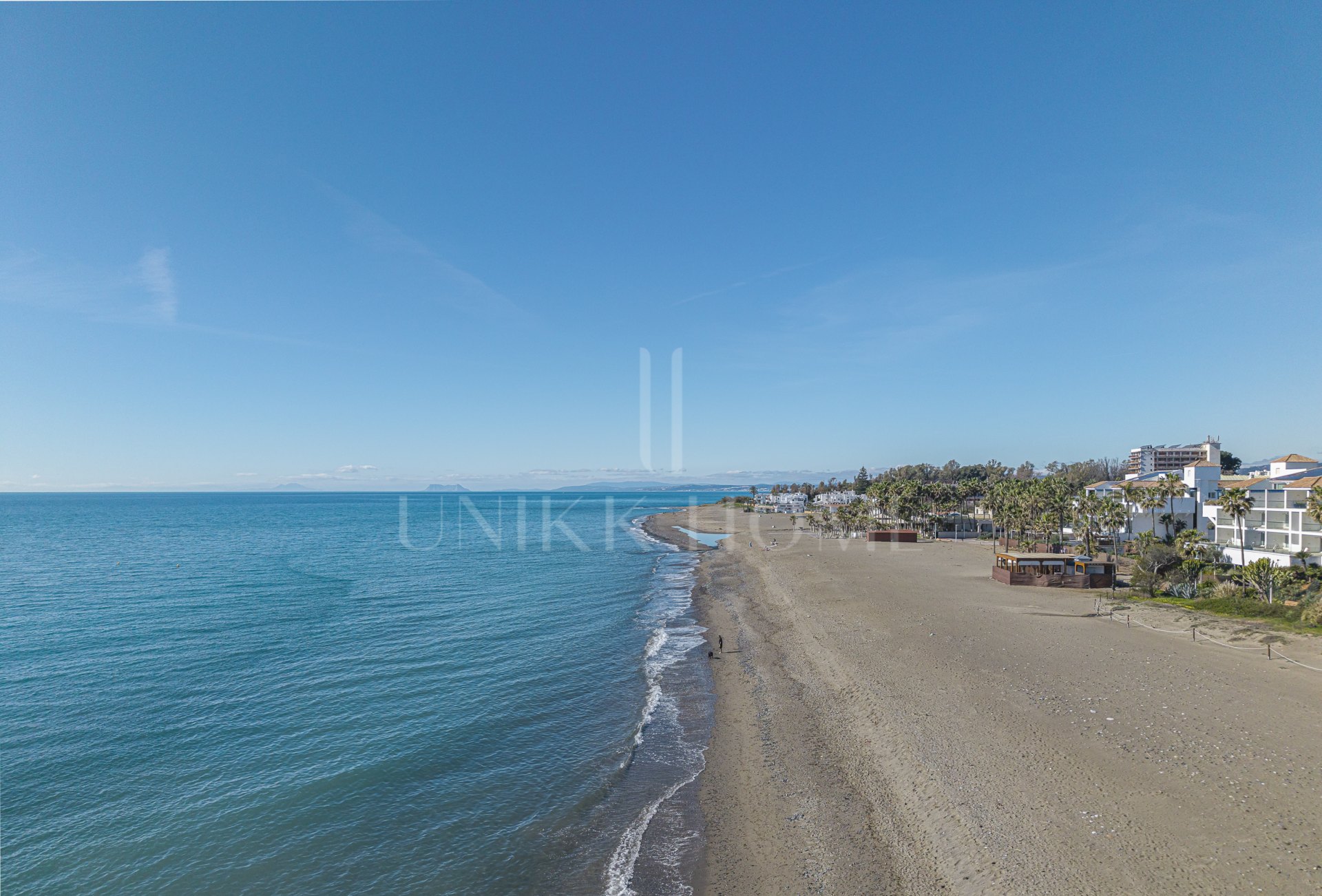 Two-Bedroom Beachfront Apartment in the New Golden Mile