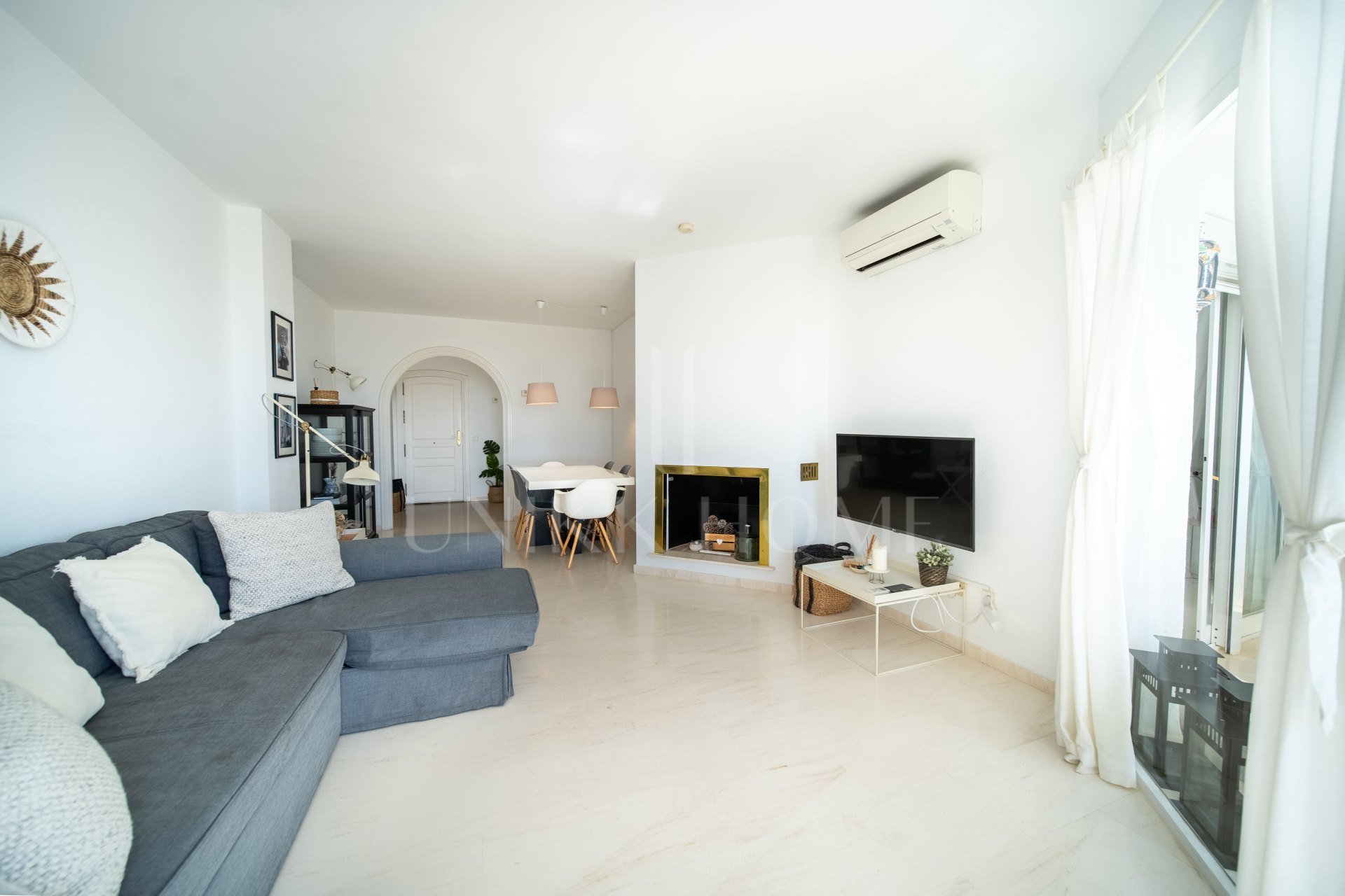 Two Bedroom Apartment with Panoramic Sea Views, Calahonda