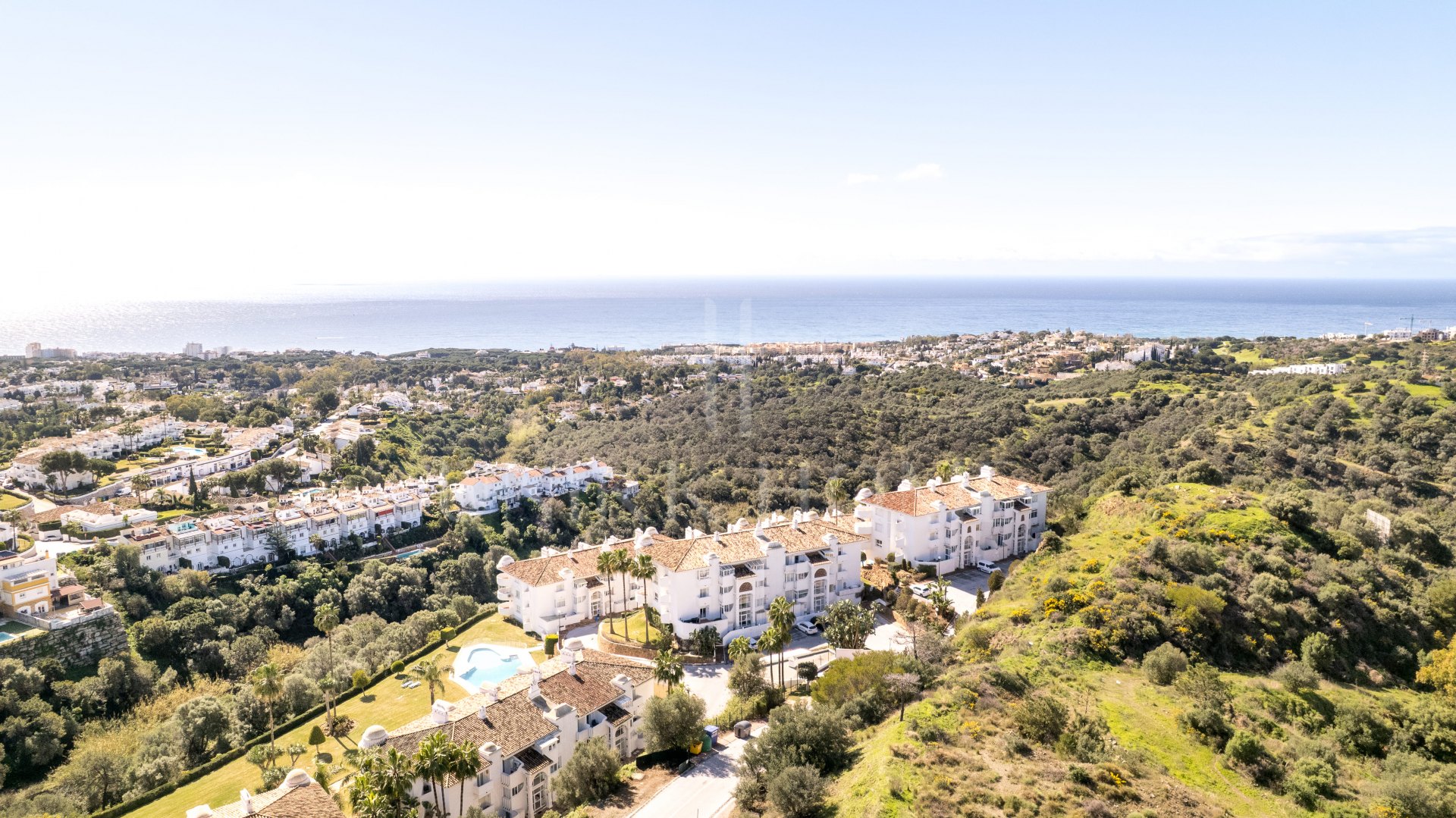 Two Bedroom Apartment with Panoramic Sea Views, Calahonda