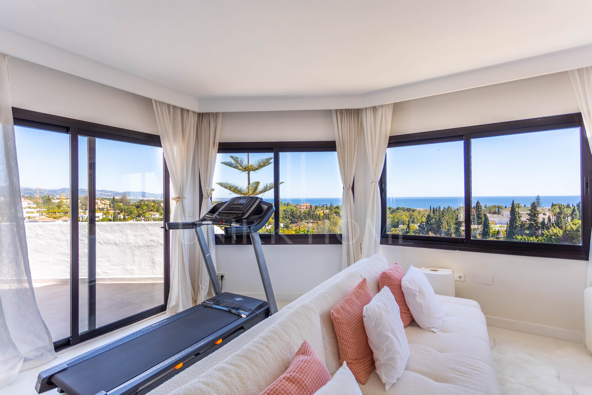 Penthouse with Panoramic Sea and Mountain Views, Coto Real, Marbella Golden Mile