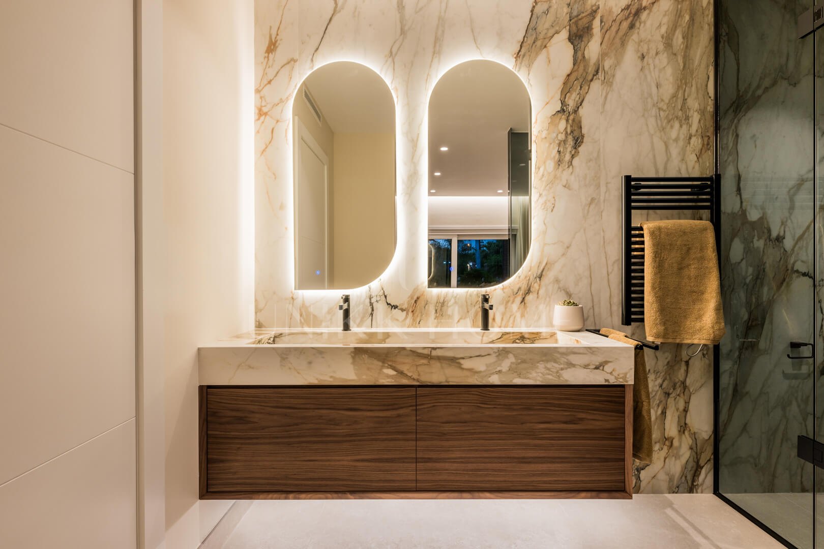 Frontline Beach Fully Renovated Ground Floor Apartment New Golden Mile