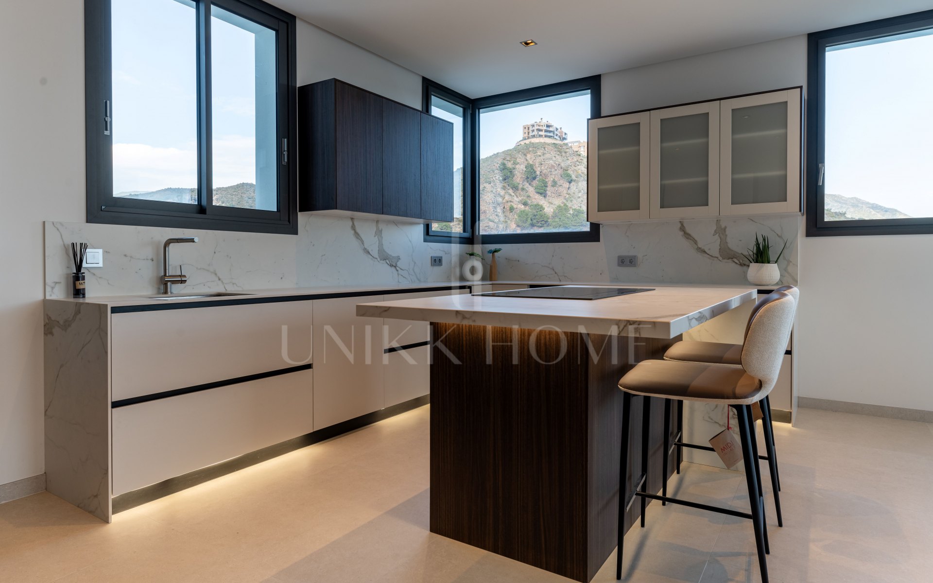 Luxury Villa with Sea Views in La Quinta Gated Community