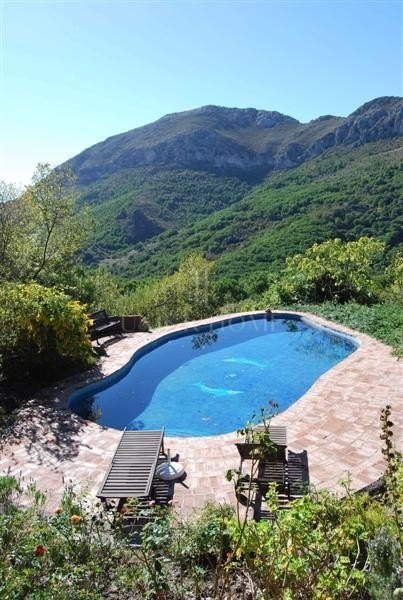 VILLA CON VISTAS MARAVILLOSAS DE GIBRALTAR Y AFRICA