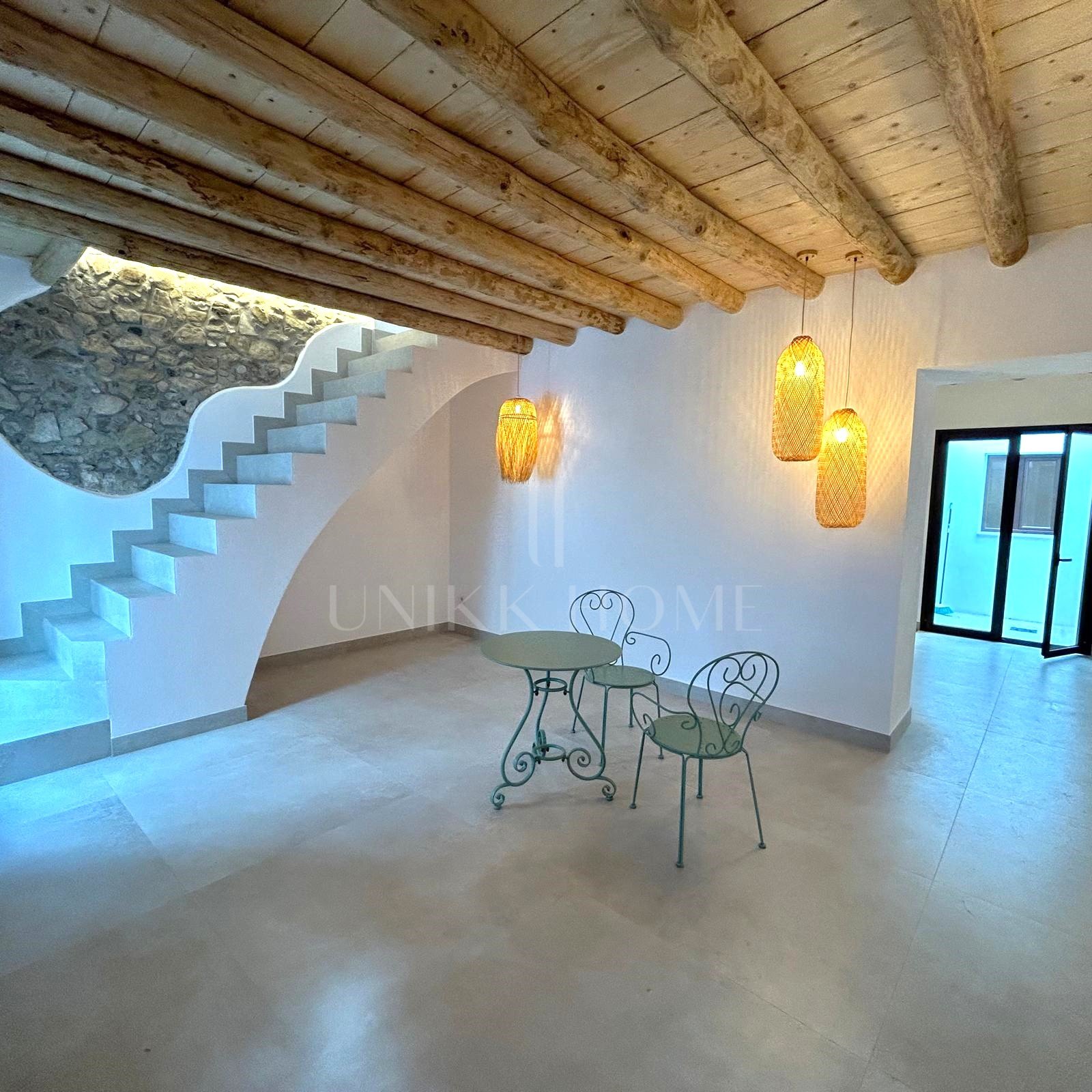 Completamente reformada, casa de pueblo con gran encanto en Estepona centro