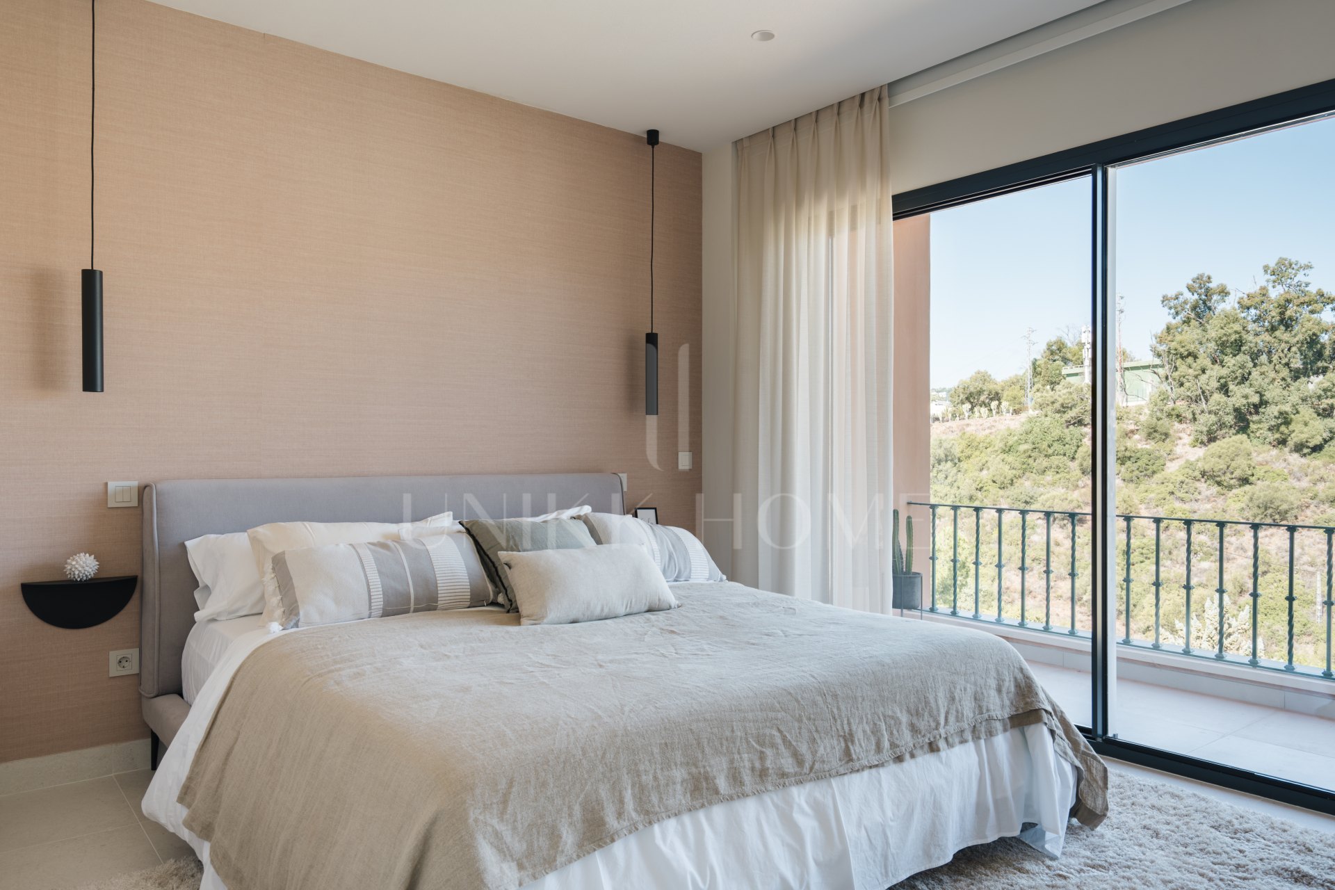Duplex penthouse with panoramic views in Les Belvederes