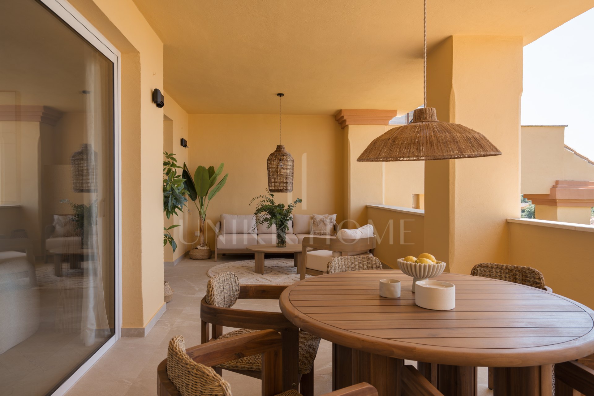 Impresionante apartamento con vistas al mar en Cumbres del Rodeo, Nueva Andalucía.