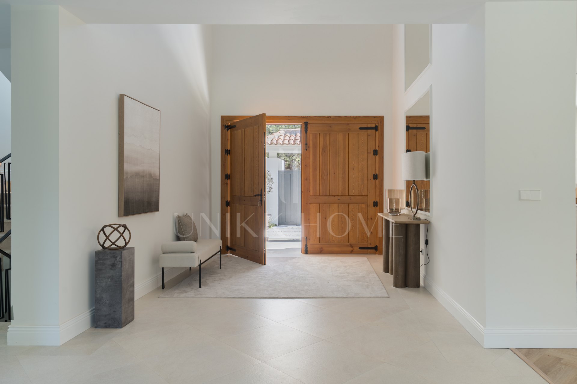 Stunning newly built family villa in Los Arqueros