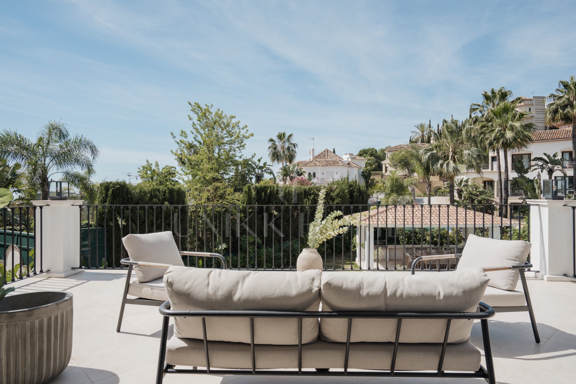 Stunning newly built family villa in Los Arqueros