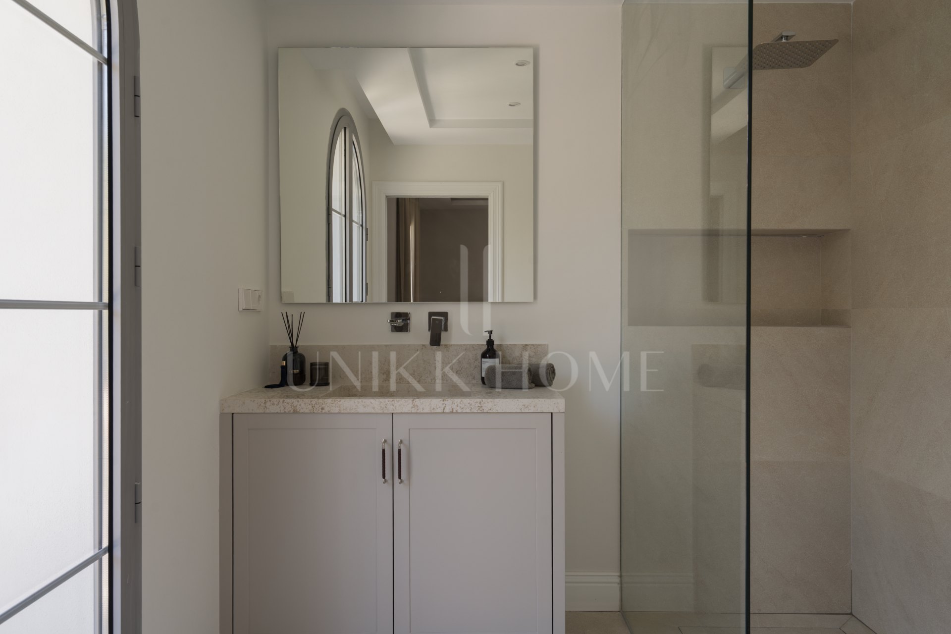 Stunning newly built family villa in Los Arqueros