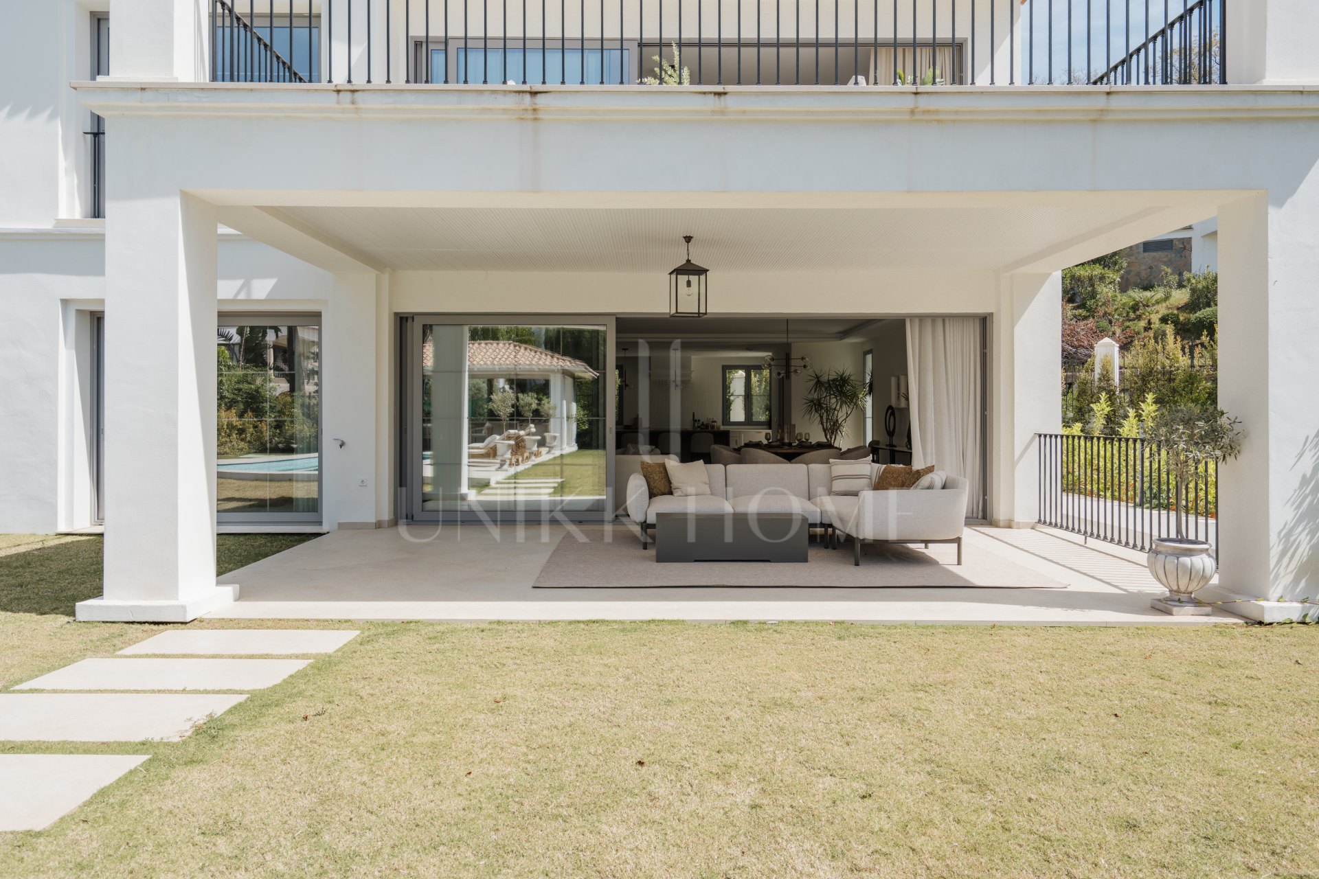 Stunning newly built family villa in Los Arqueros