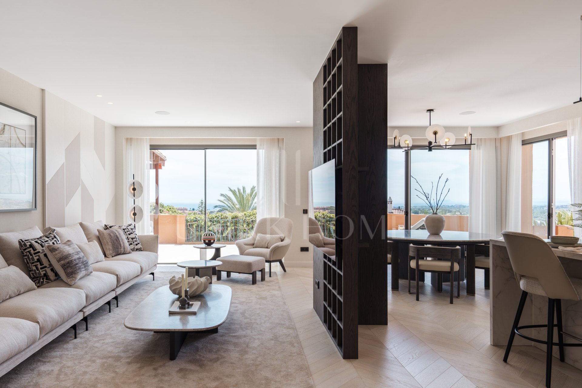 Stunning newly renovated four bedroom apartment in Les Belvédères, Nueva Andalucía