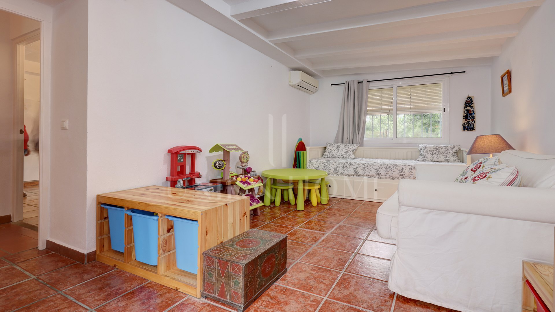 Charming Finca with Private Pool, Solarium, BBQ and Orchard in San Pablo de Buceite