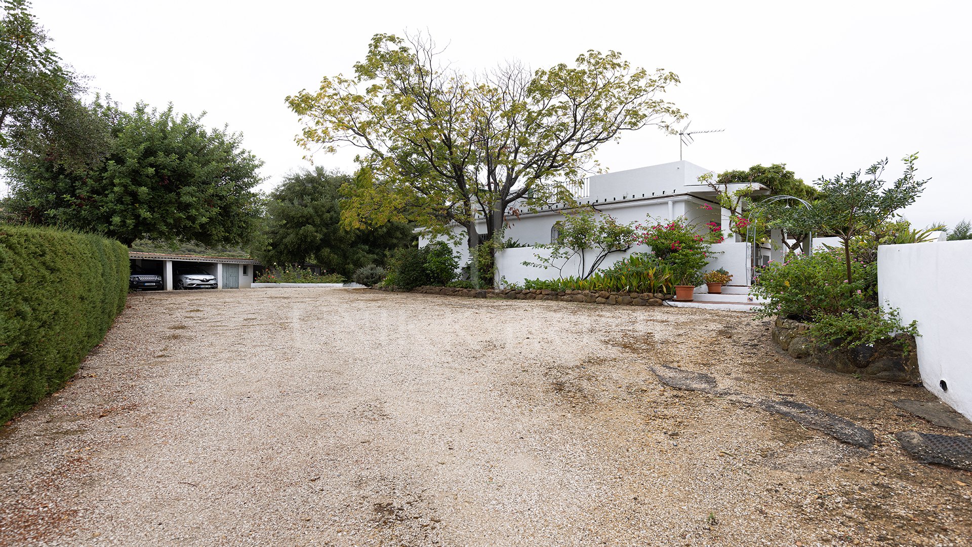 Charming Finca with Private Pool, Solarium, BBQ and Orchard in San Pablo de Buceite